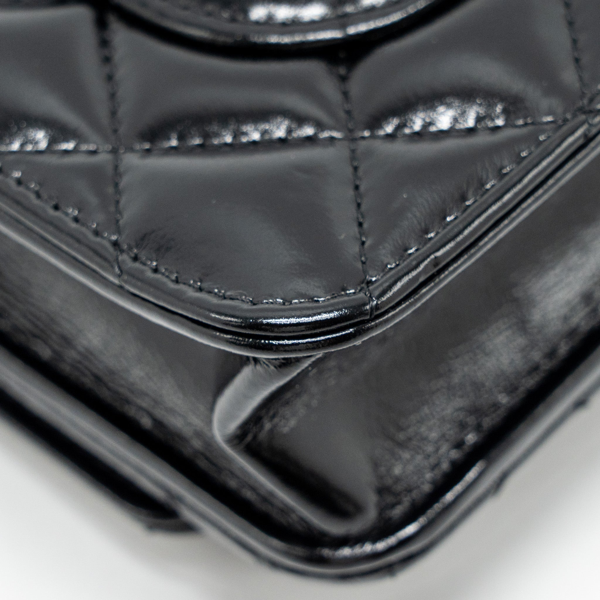 chanel-24a-wallet-on-chain-shiny-calfskin-black-ghw-microchip-copy