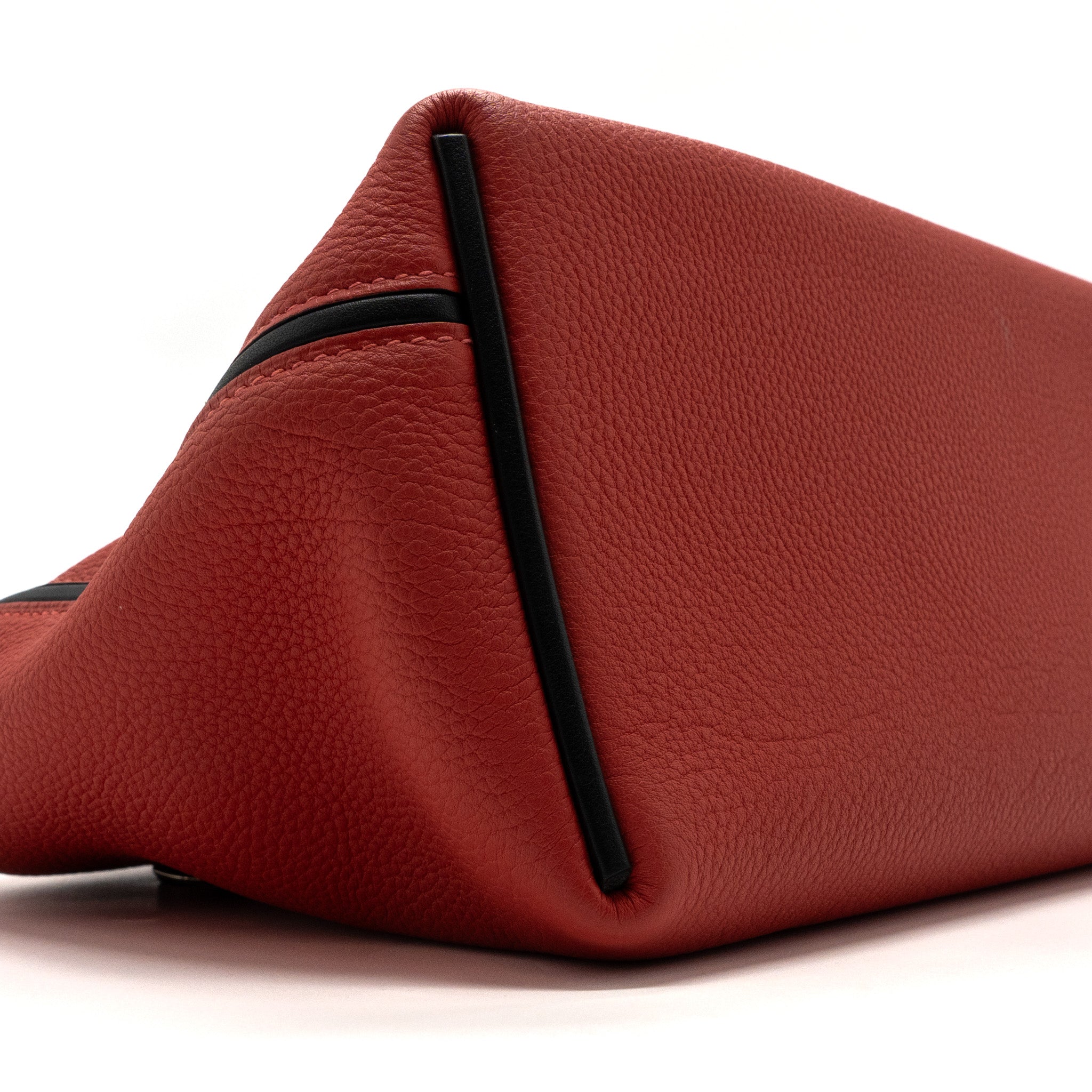 hermes-24-24-29-bag-clemence-swift-rouge-pivoine-noir-stamp-c
