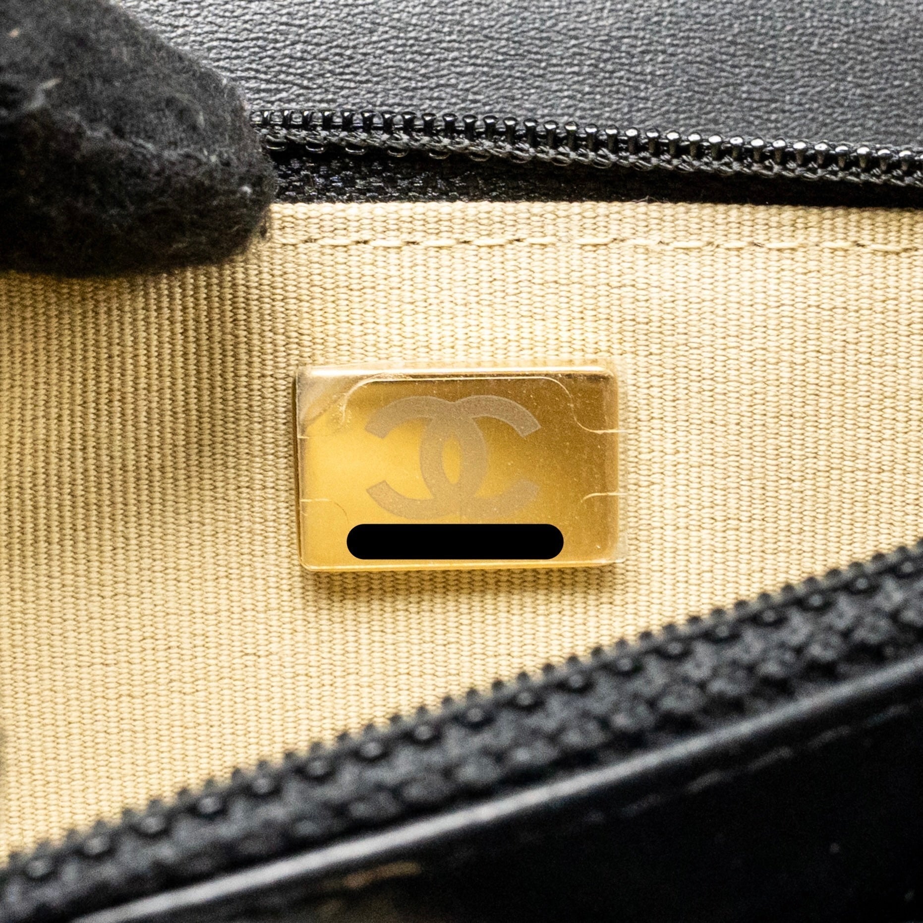 chanel-pearl-crush-wallet-on-chain-lambskin-black-ghw-microchip-copy