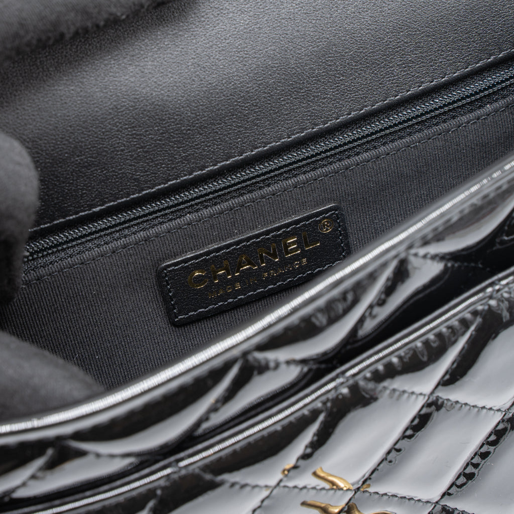 chanel-22k-top-handle-messenger-bag-patent-black-brushed-ghw-microchip