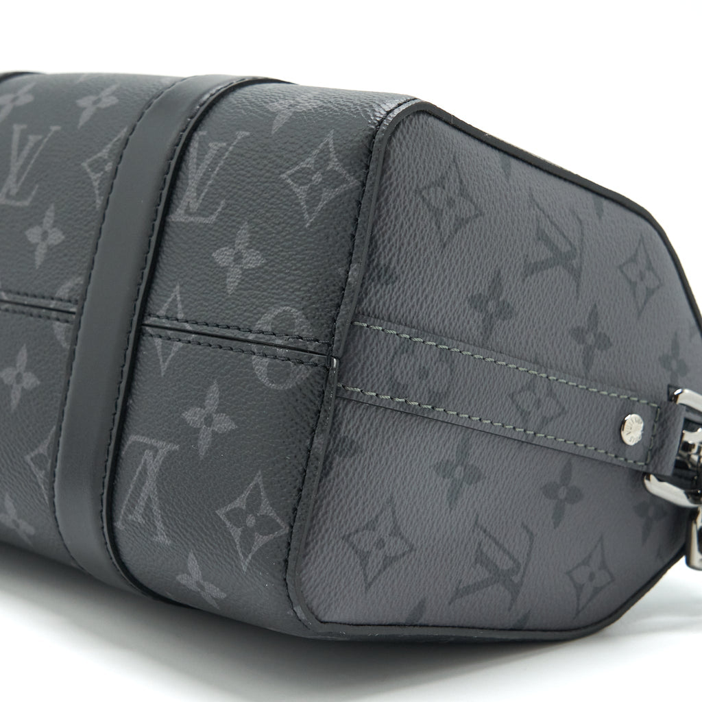 louis-vuitton-city-keeepall-27cm-monogram-eclipse-and-monogram-eclipse-reverse