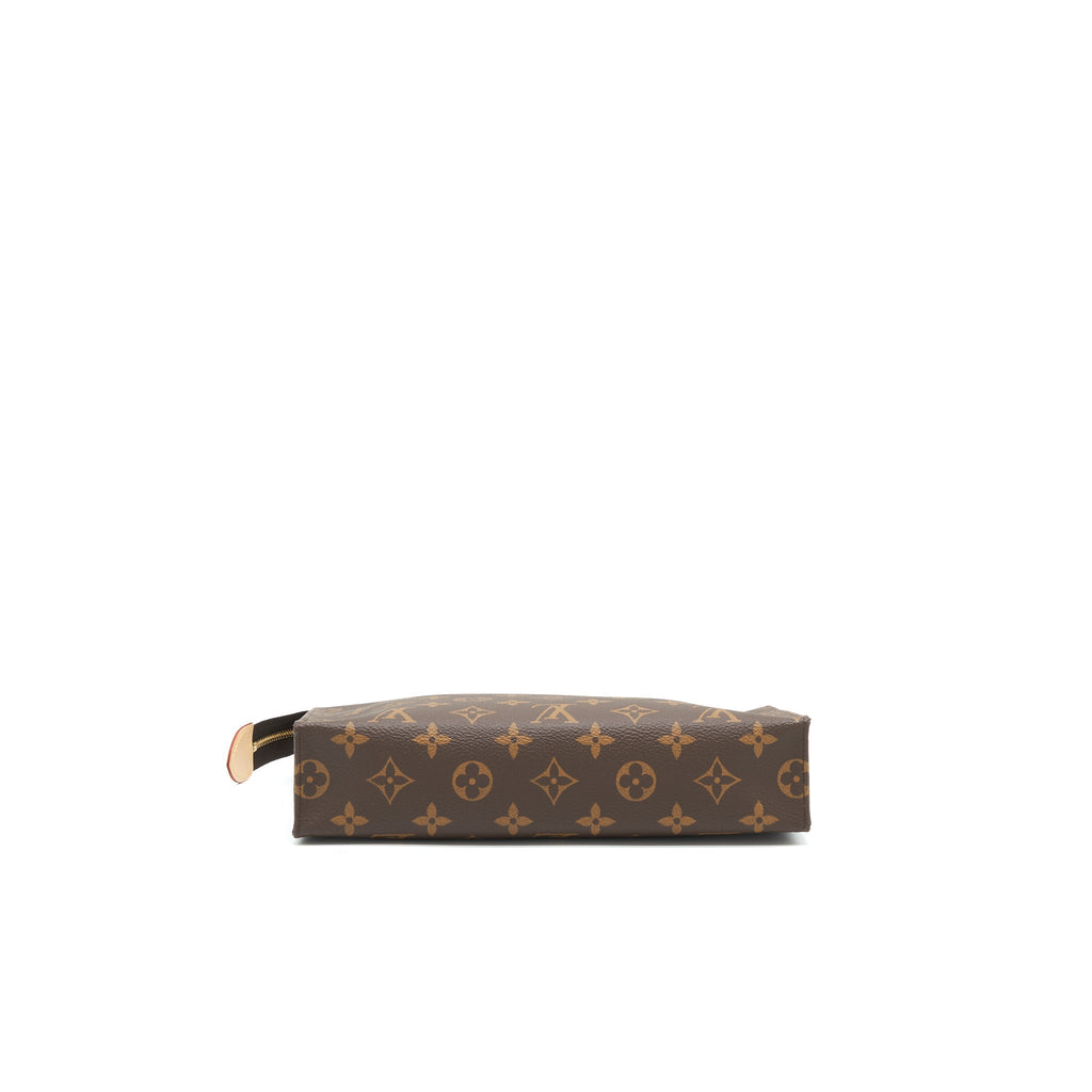 louis-vuitton-toiletry-pochette-26-monogram-canvas