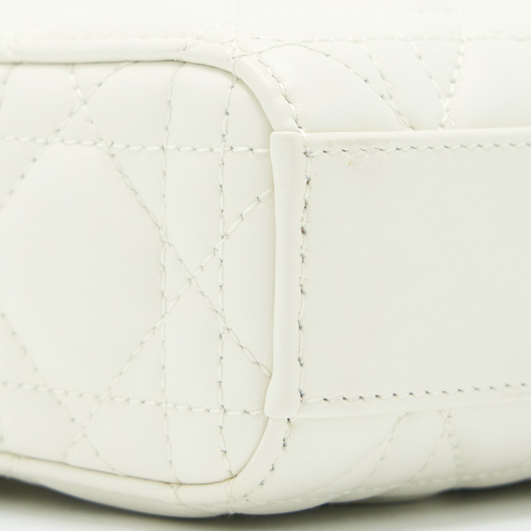 dior-lady-d-joy-bag-latte-cannage-lambskin-white-lghw