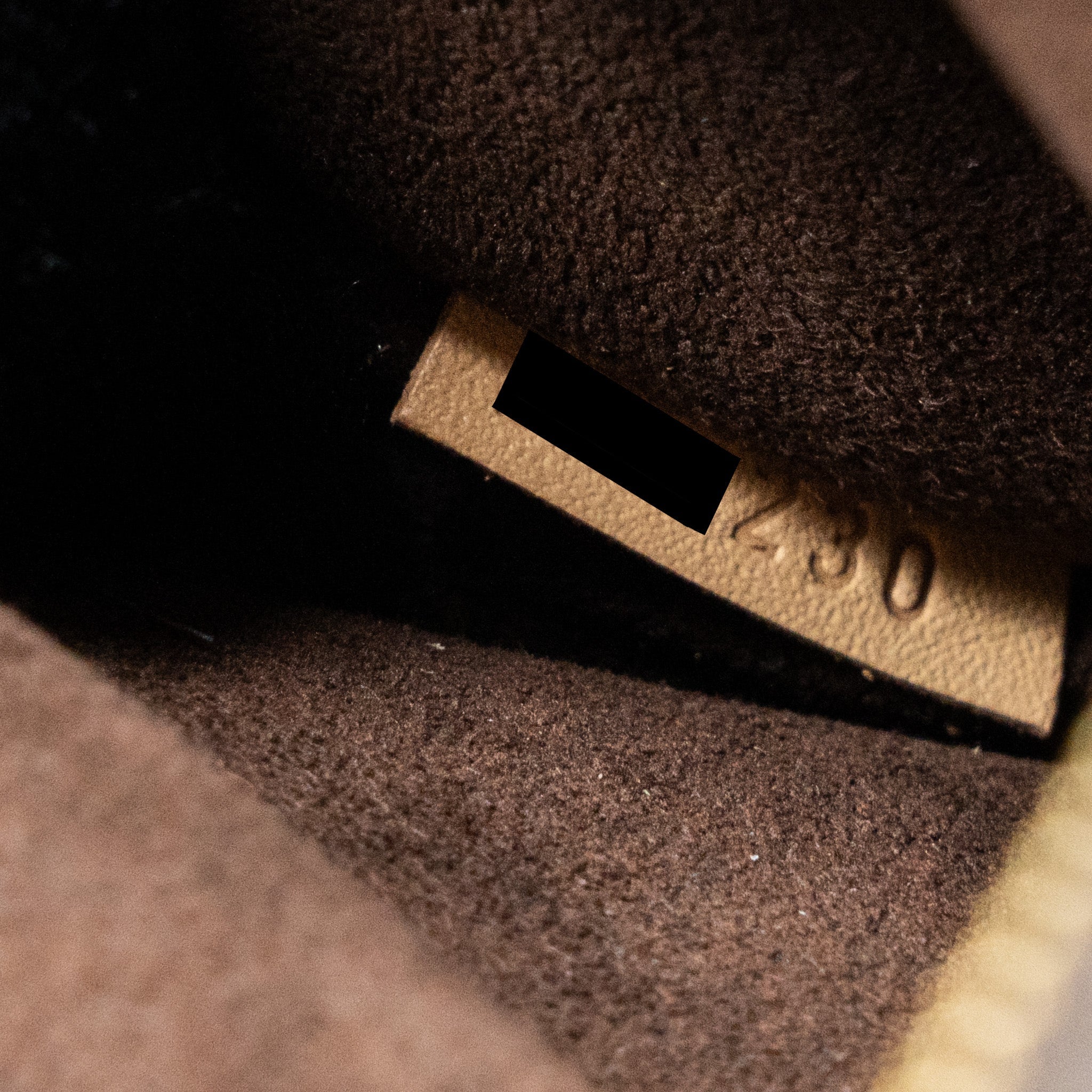 louis-vuitton-pochette-metis-monogram-canvas-ghw-21