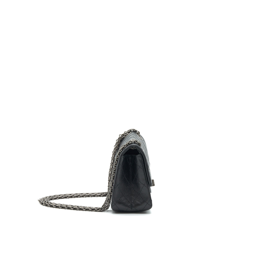 chanel-mini-2-55-reissue-flap-bag-black-with-ruthenium-hardware