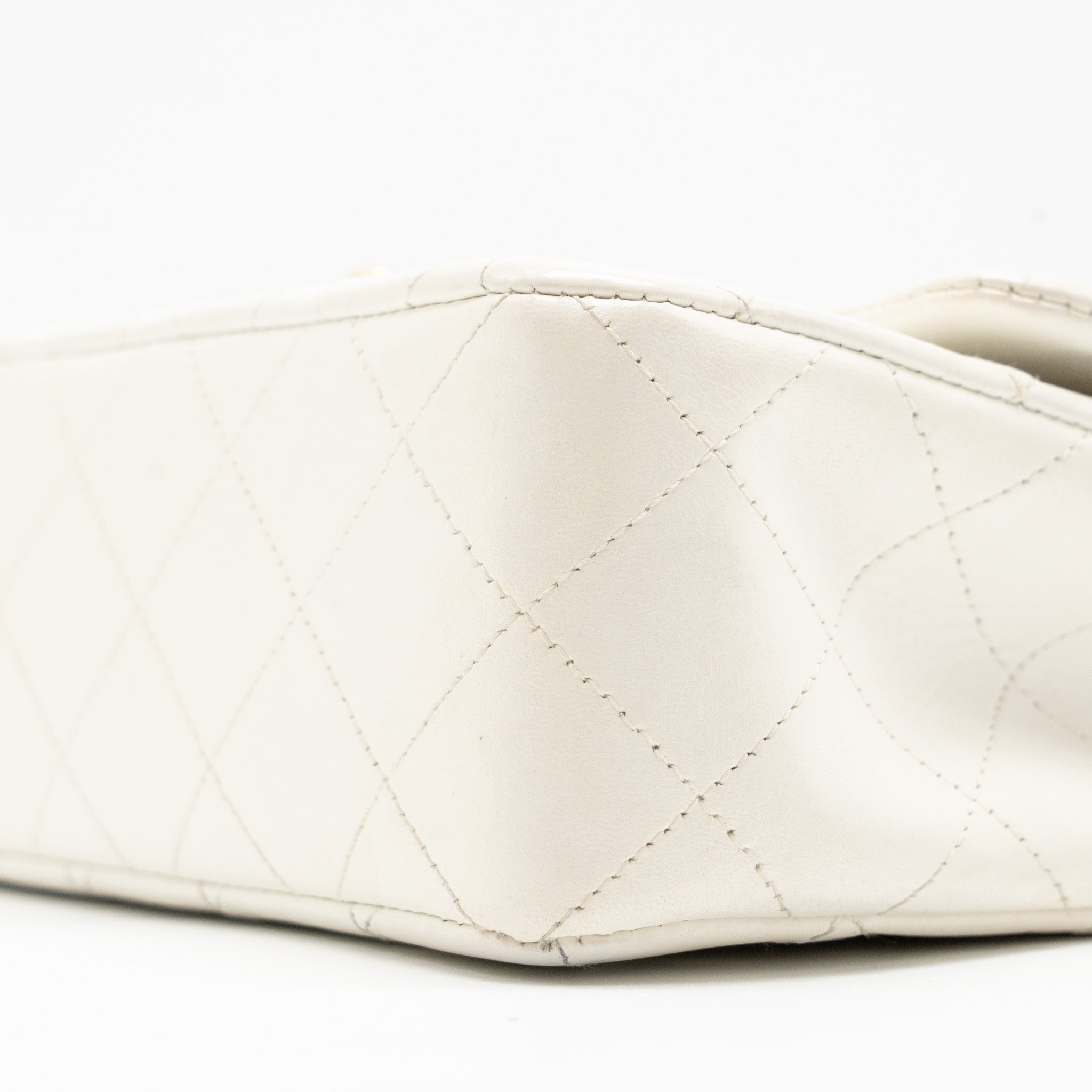 chanel-vintage-small-classic-double-flap-bag-lambskin-white-ghw