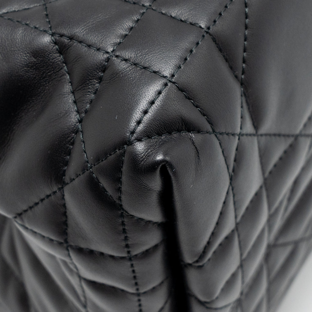 dior-medium-dior-toujours-tote-bag-macrocannage-calfskin-black-lghw-copy