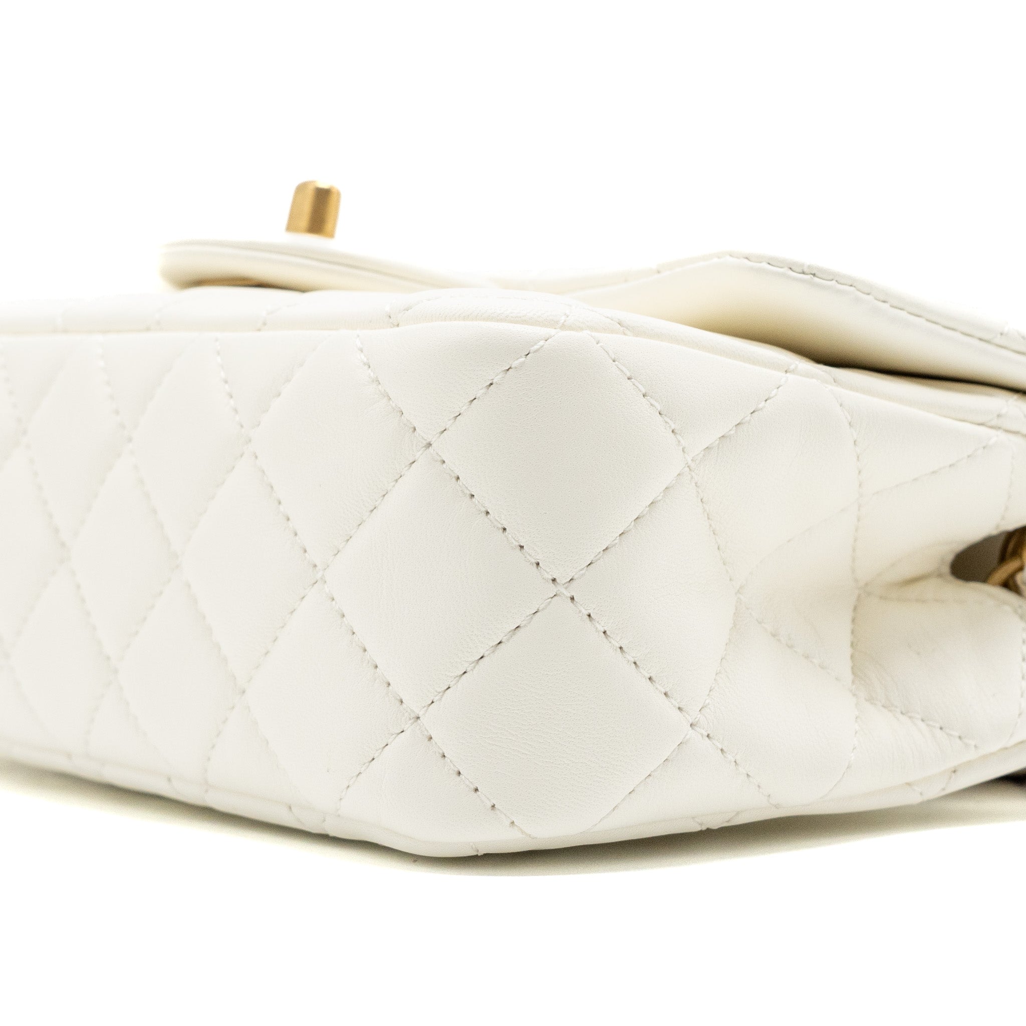 chanel-22c-pearl-crush-mini-rectangular-flap-bag-lambskin-white-ghw-microchip