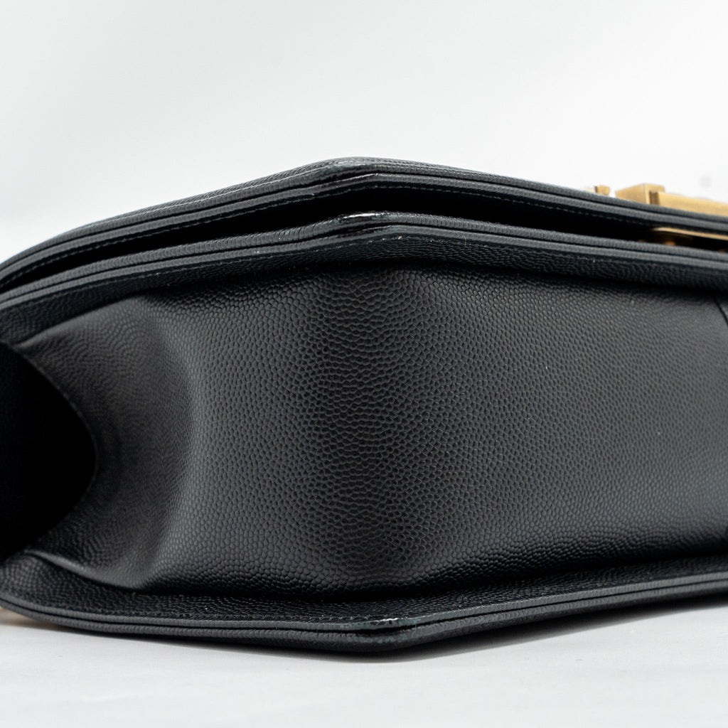 chanel-medium-boy-bag-caviar-black-ghw-copy