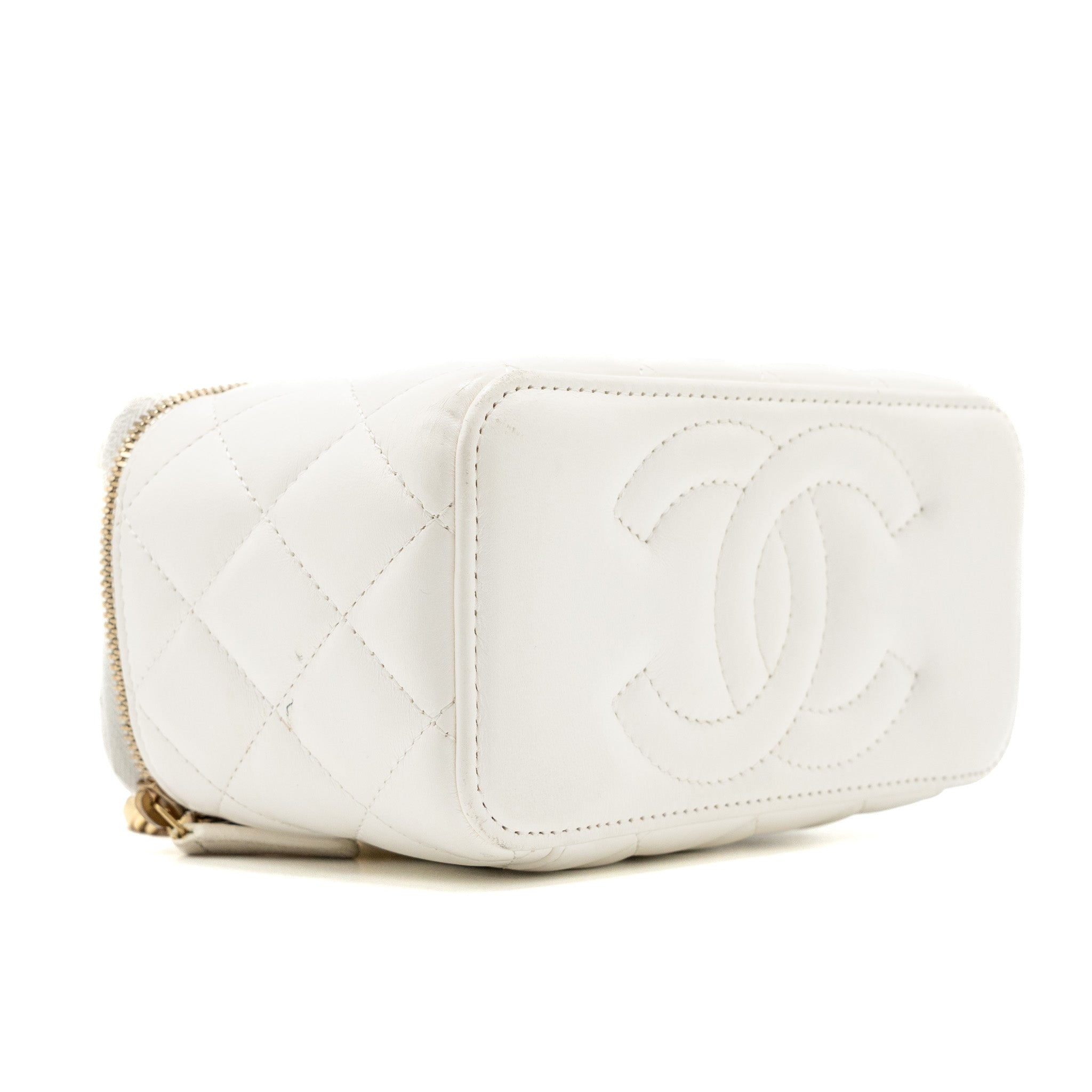 chanel-letter-cc-logo-chain-long-vanity-case-lambskin-whit-ghwmicrochip