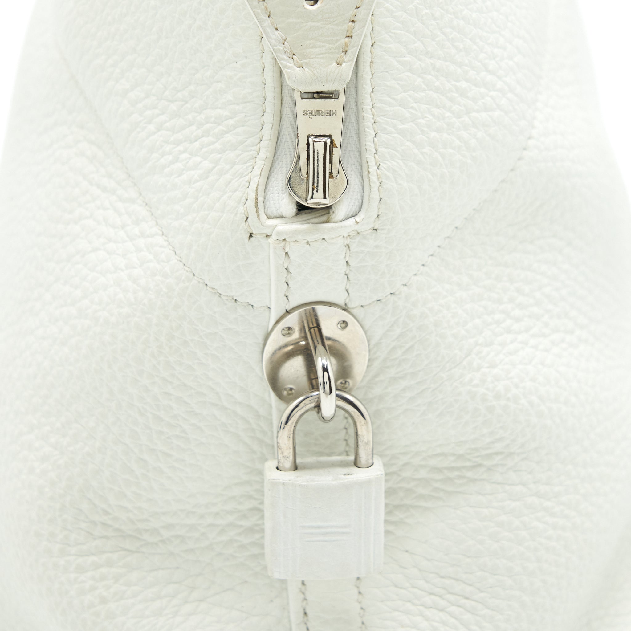 hermes-bolide-31-clemence-01-blanc-shw-stamp-square-p