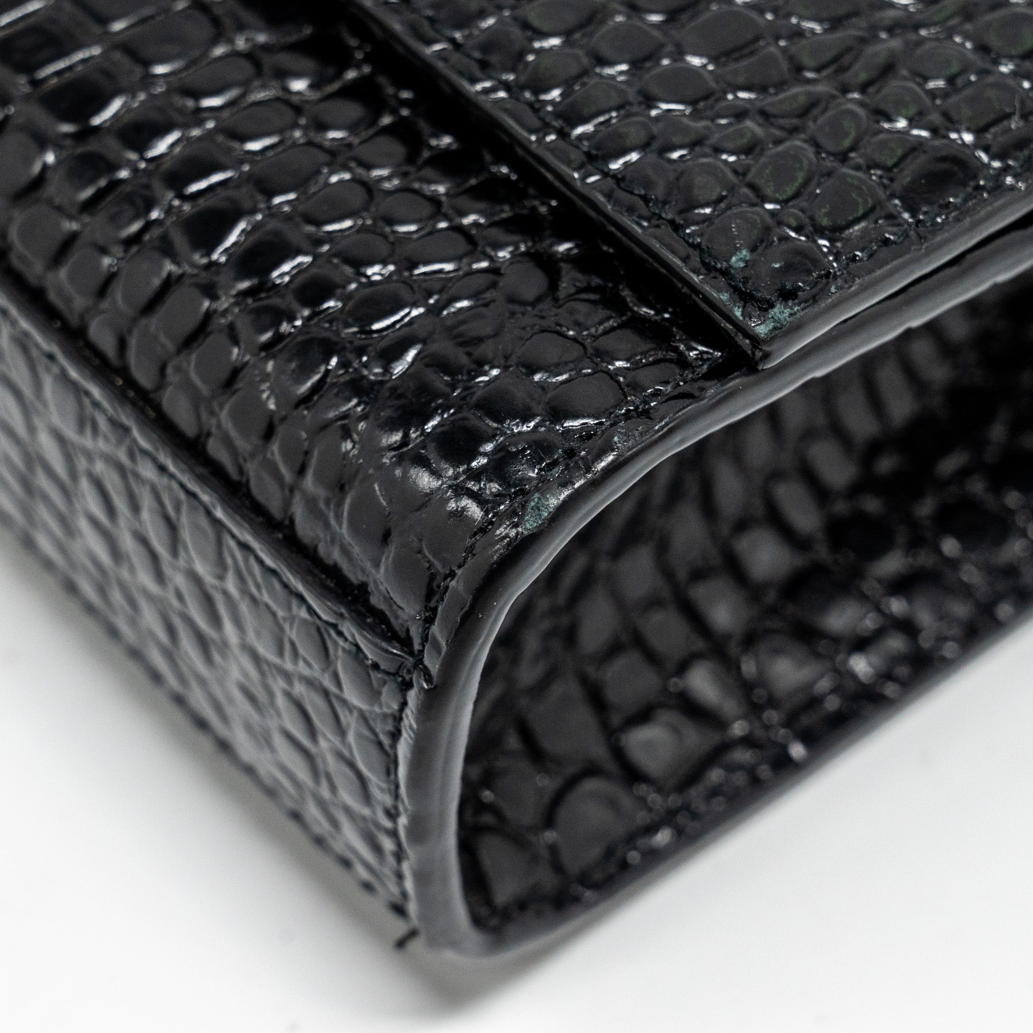 saint-laurent-ysl-kate-tassel-bag-croc-embossed-black-ghw