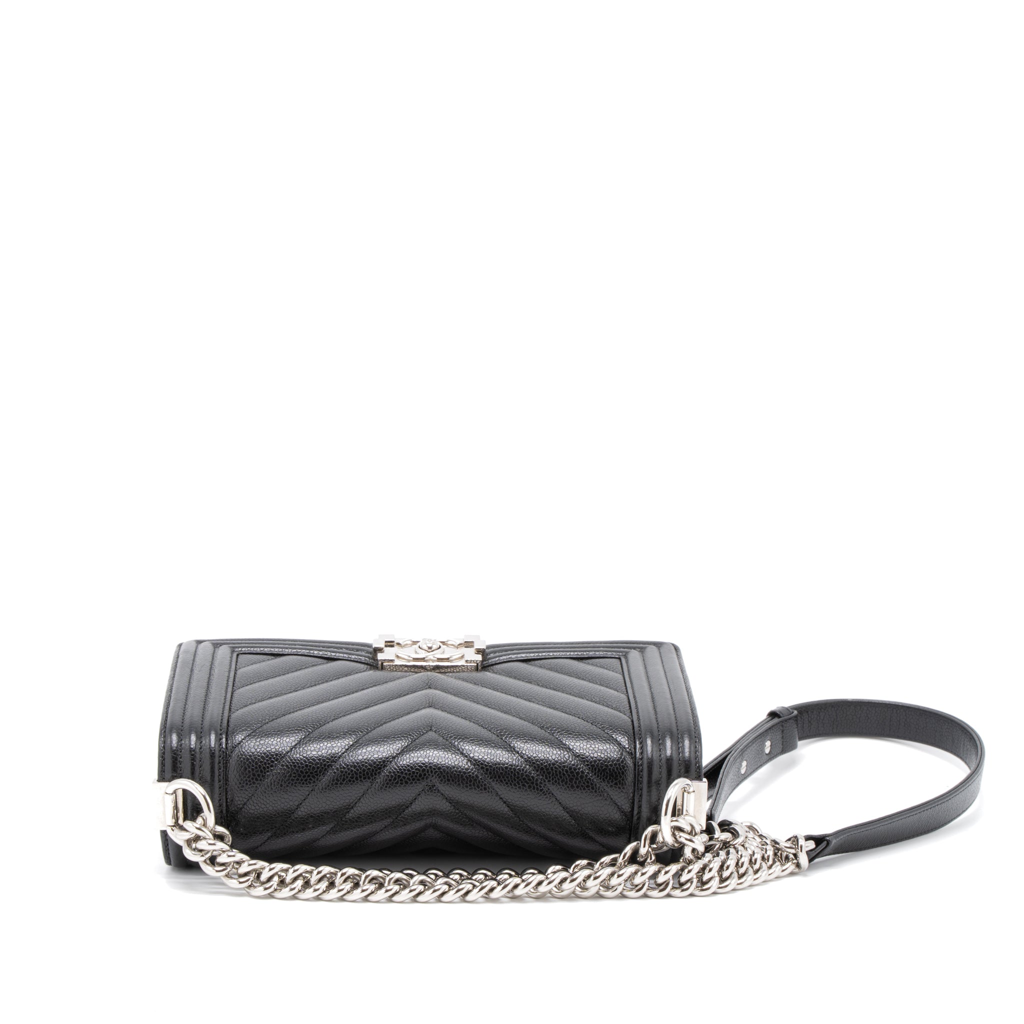 chanel-medium-boy-bag-caviar-black-shw