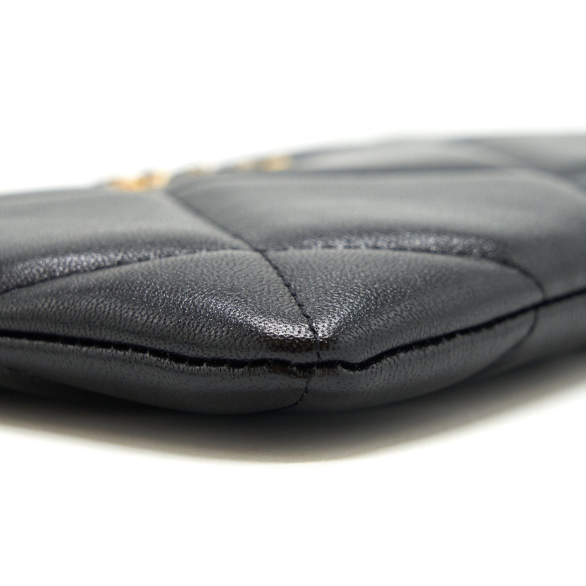 chanel-19-small-pouch-goatskin-black-ghw