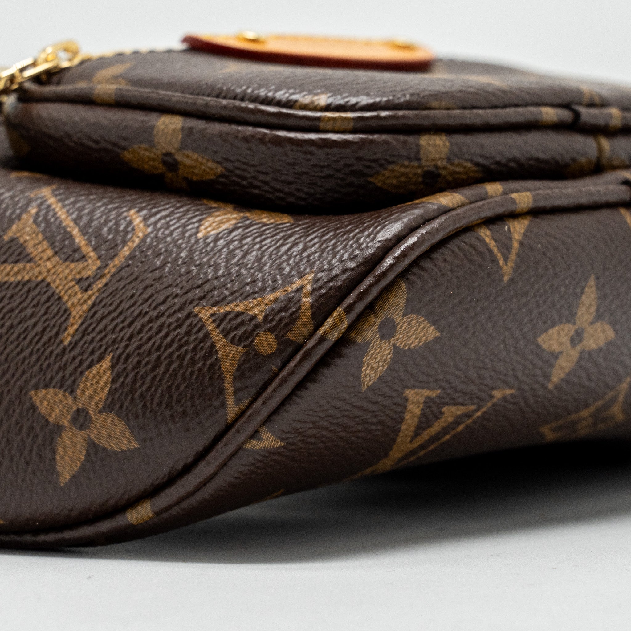 louis-vuitton-mini-bumbag-monogram-canvas-ghw