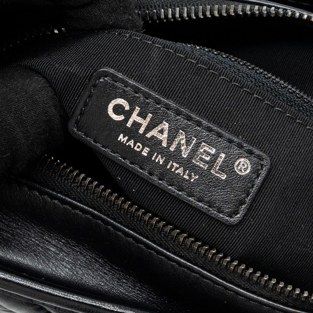 chanel-small-gabrielle-hobo-bag-chevron-aged-calfskin-so-black-copy