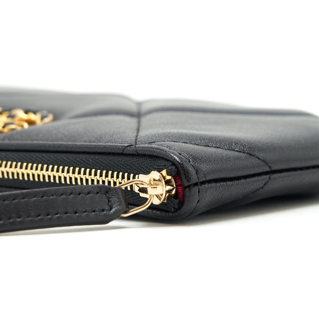 chanel-19-small-pouch-goatskin-black-ghw