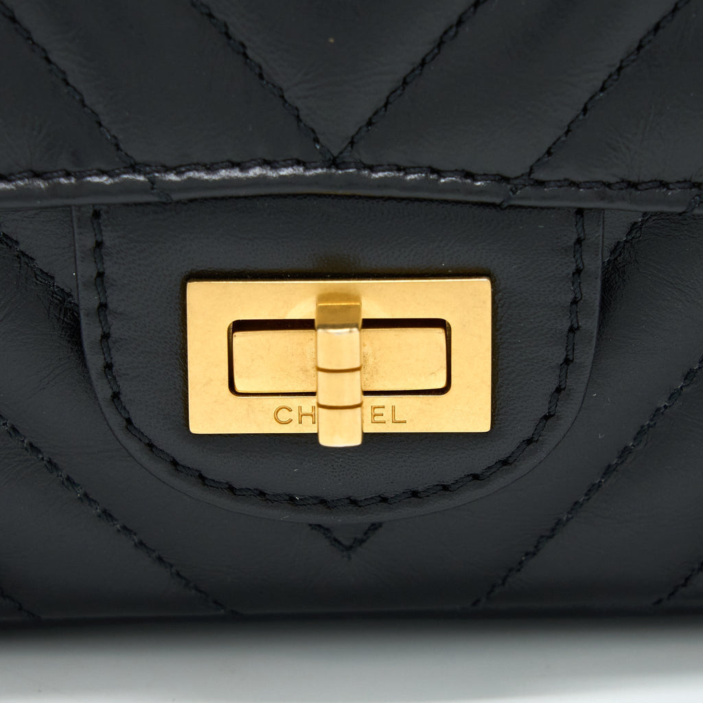 chanel-2-55-mini-chevron-flap-bag-lambskin-black-ghw