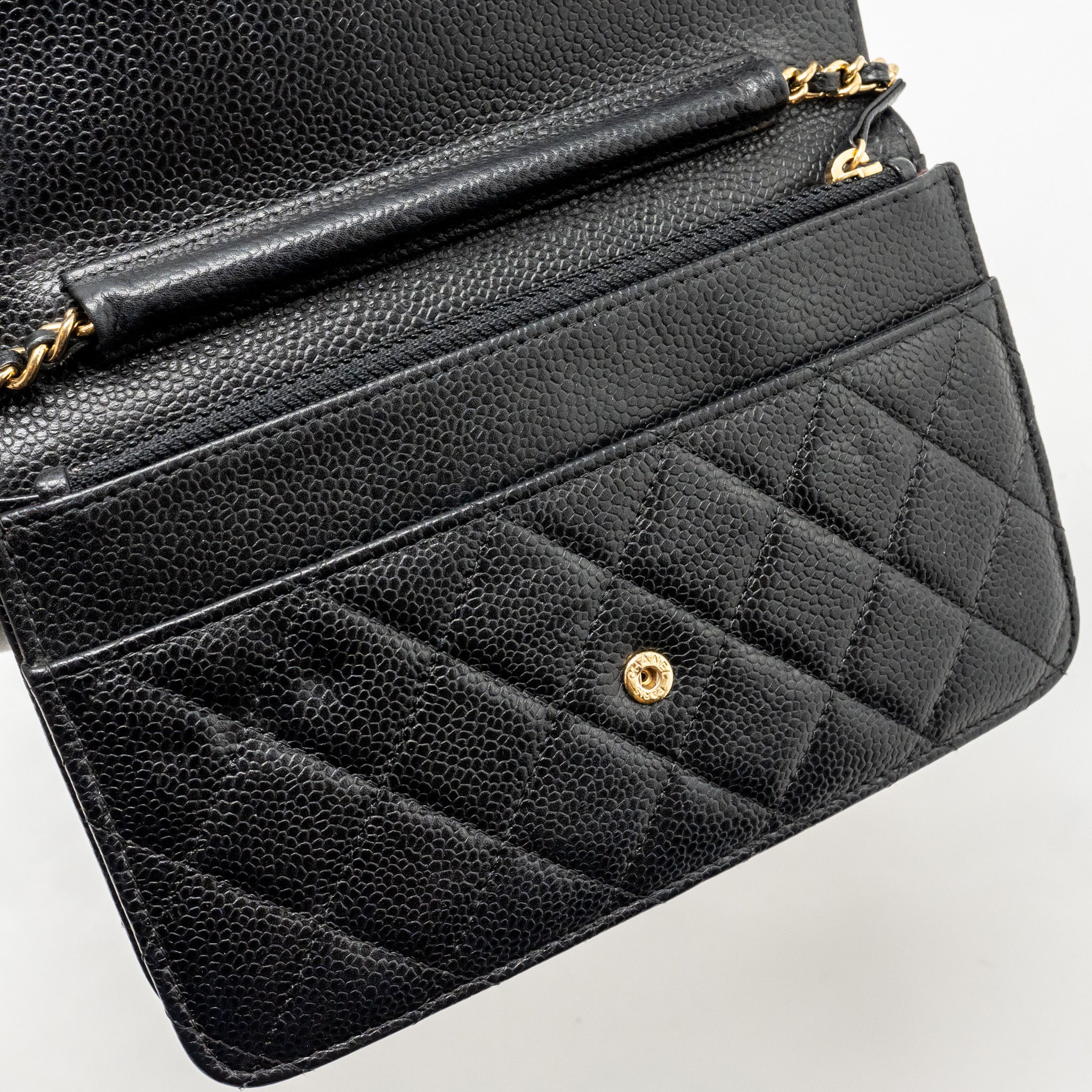chanel-classic-wallet-on-chain-caviar-black-ghw-20