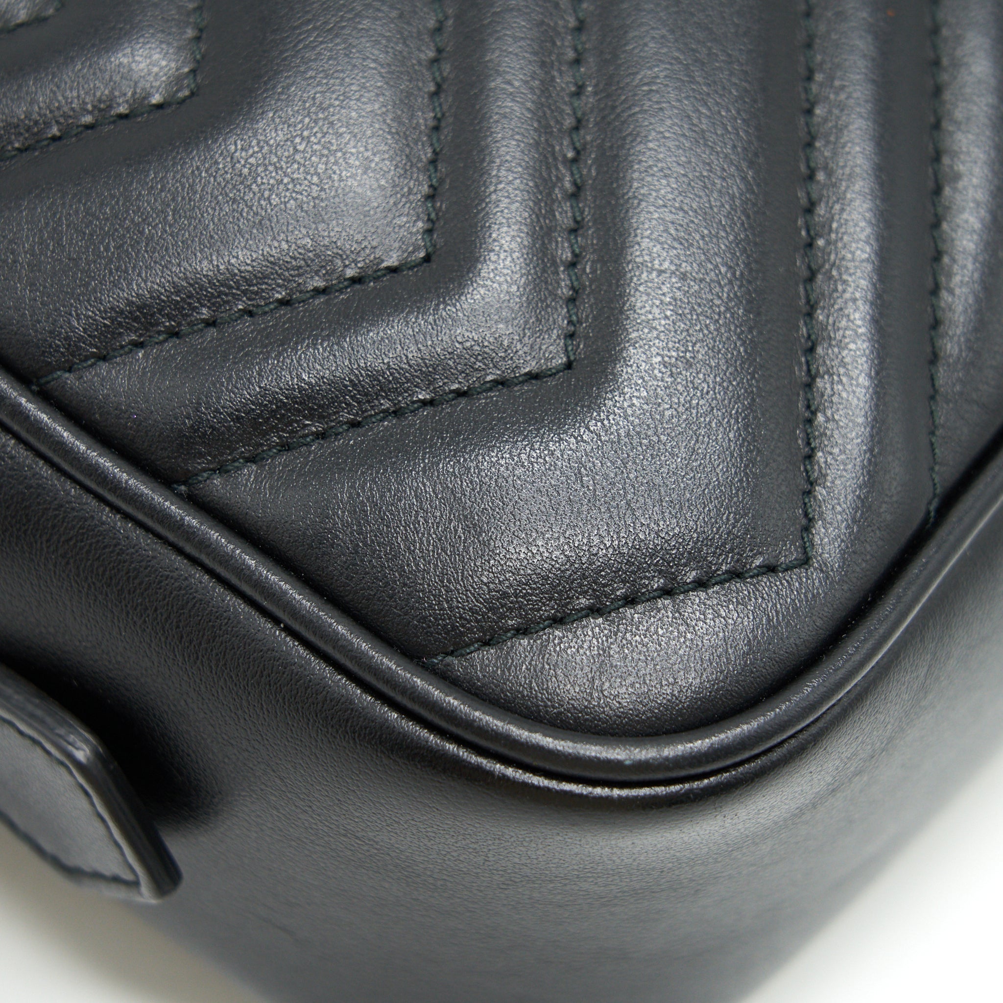 gucci-marmont-camera-bag-black