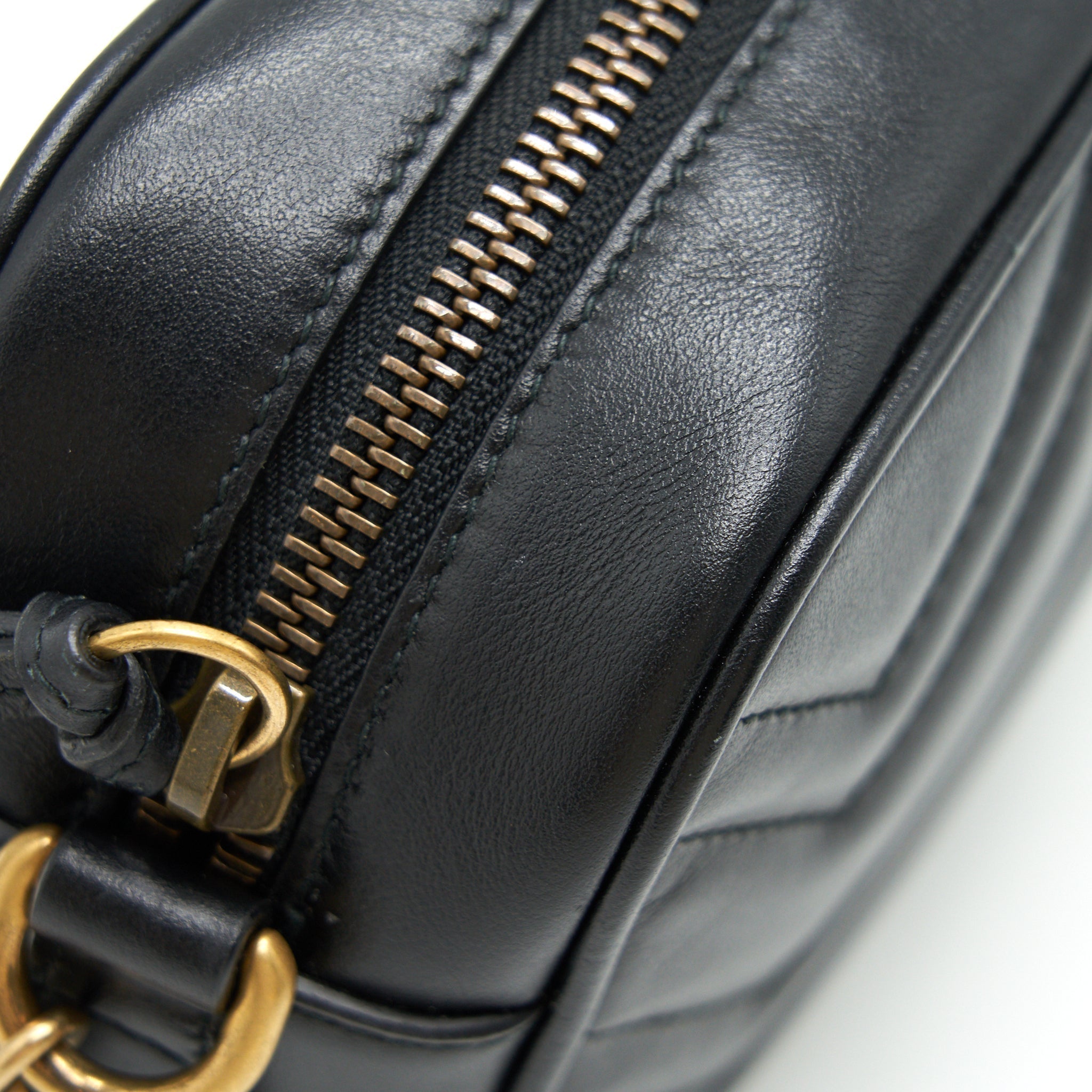 gucci-marmont-camera-bag-black