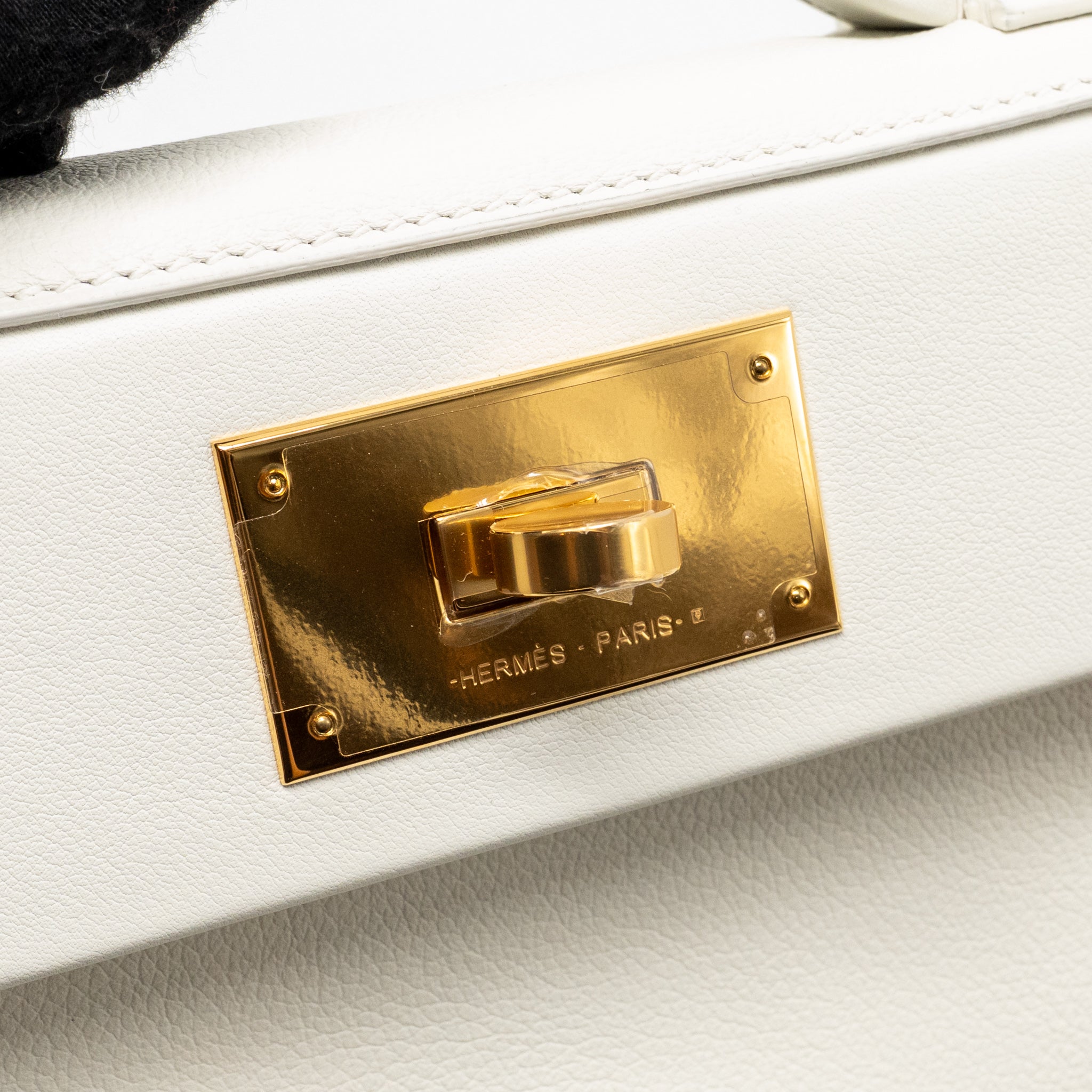 hermes-mini-24-24-2424-21-bag-evercolor-swift-blanc-ghw-stamp-z