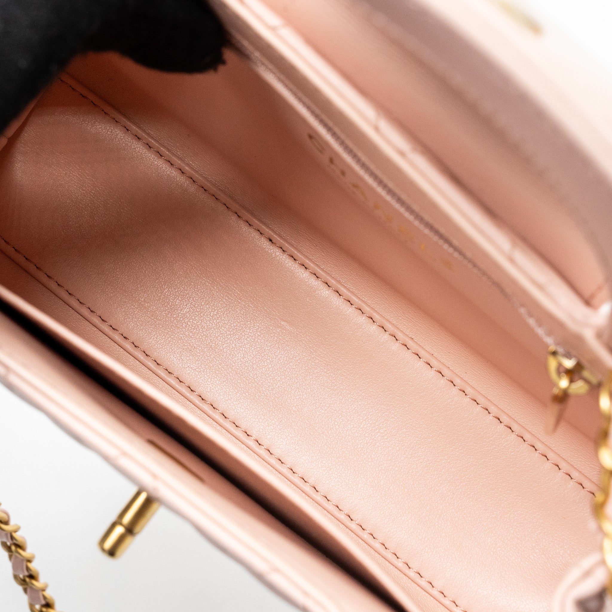 chanel-23k-mini-shopping-tote-calfskin-light-pink-ghwmicrochip