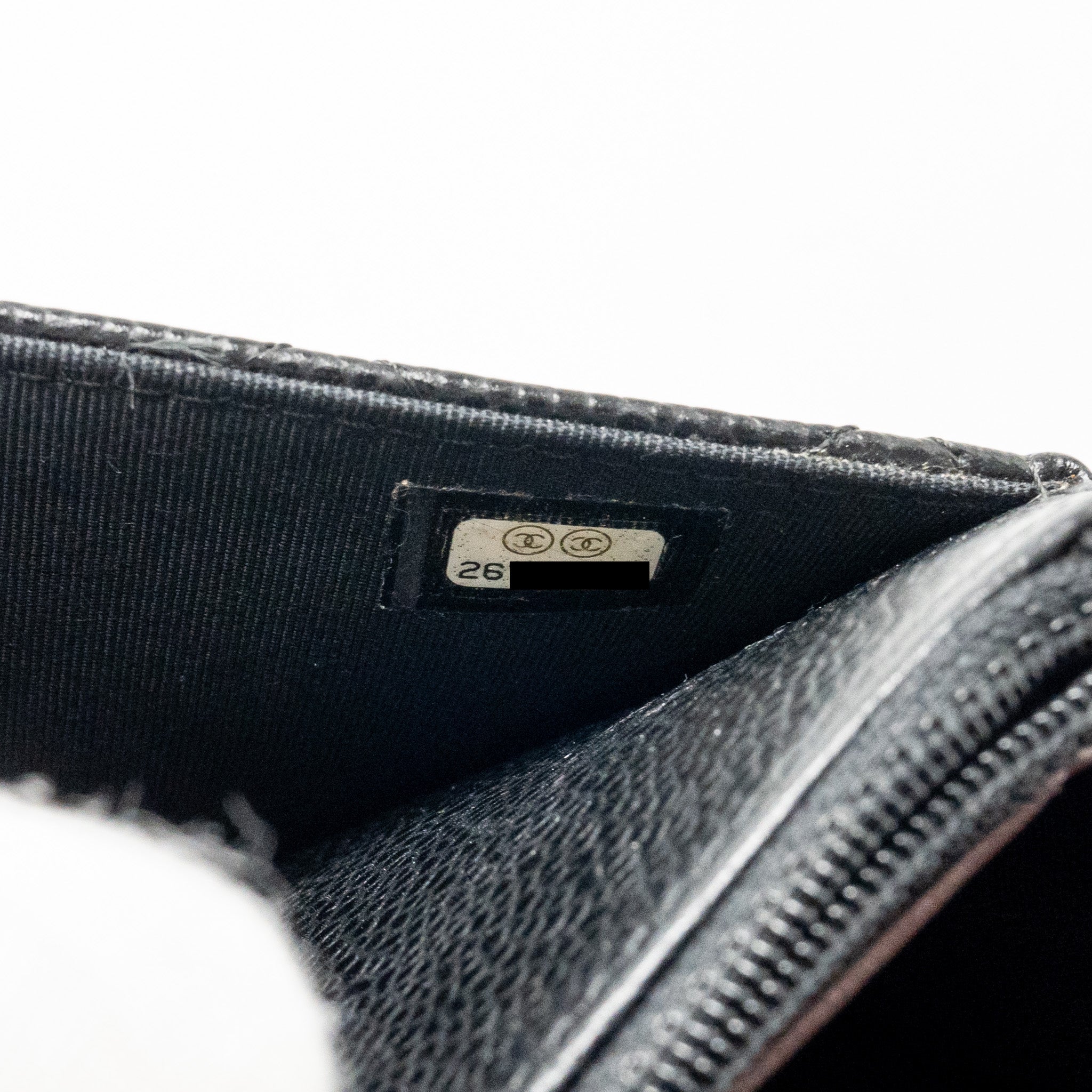 chanel-classic-wallet-on-chain-caviar-black-ghw-20