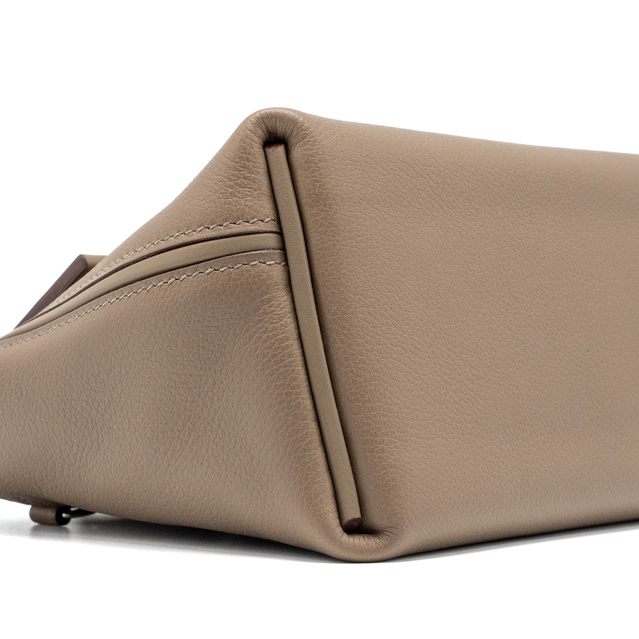 hermes-mini-24-24-2424-21-bag-evercolor-etoupe-shw-stamp-b