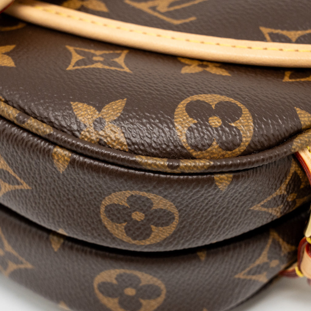 louis-vuitton-saumur-bb-monogram-canvas-ghw