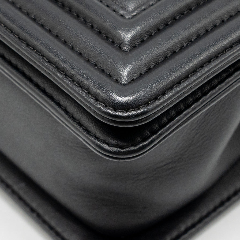 chanel-small-boy-bag-calfskin-black-shw