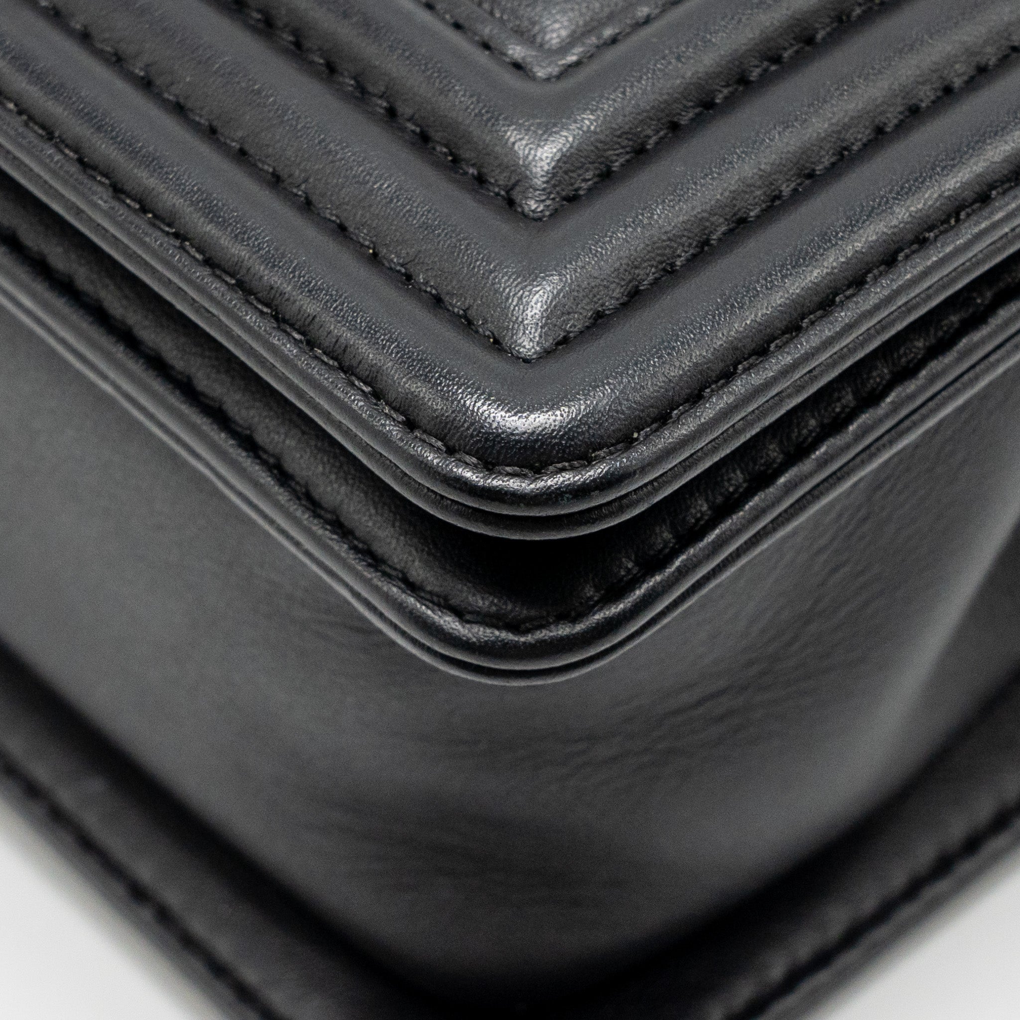 chanel-small-boy-bag-calfskin-black-shw