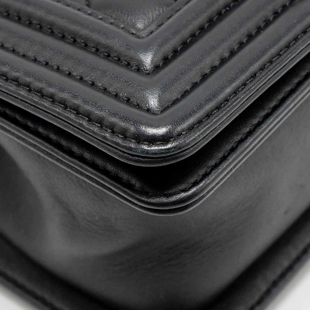 chanel-small-boy-bag-calfskin-black-shw