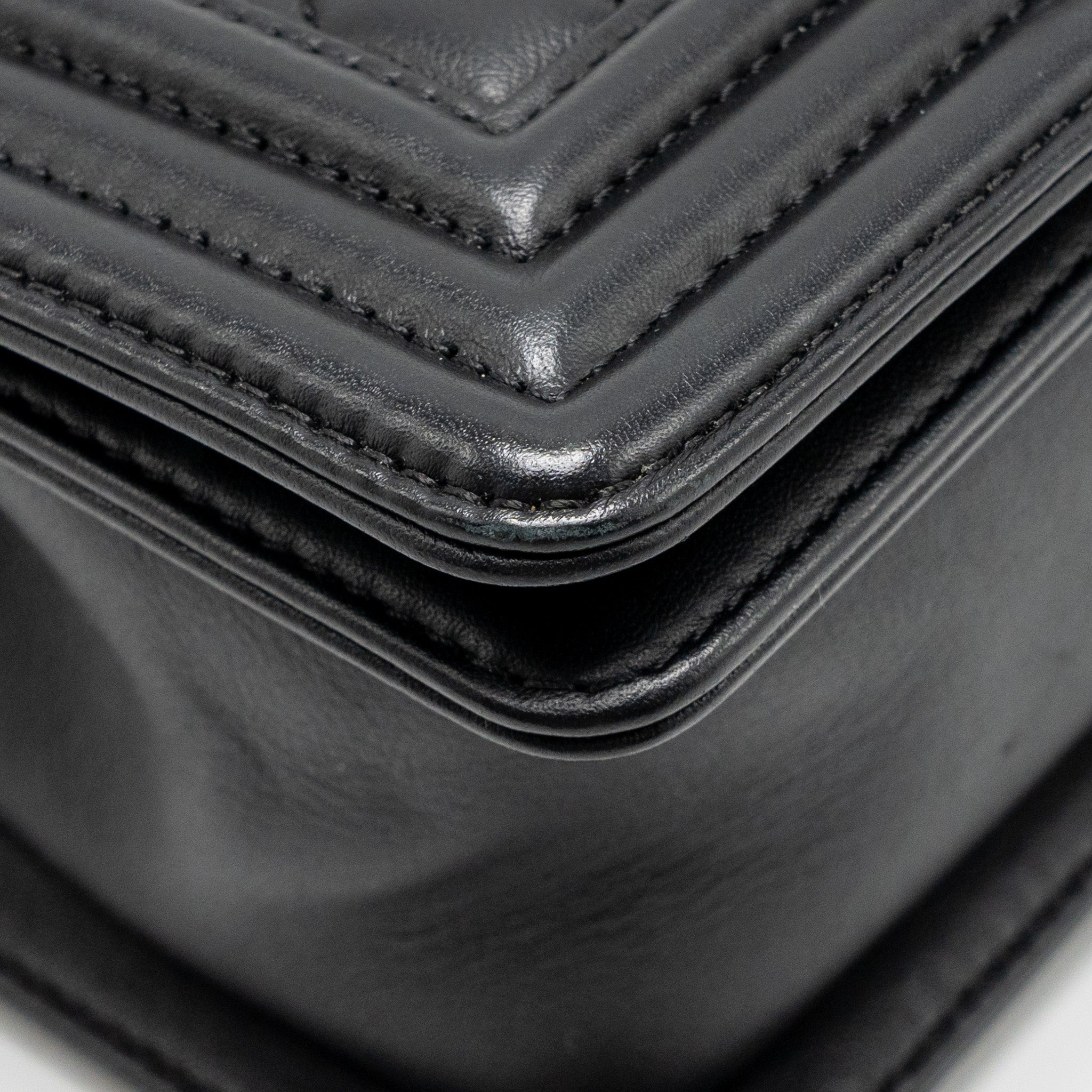 chanel-small-boy-bag-calfskin-black-shw