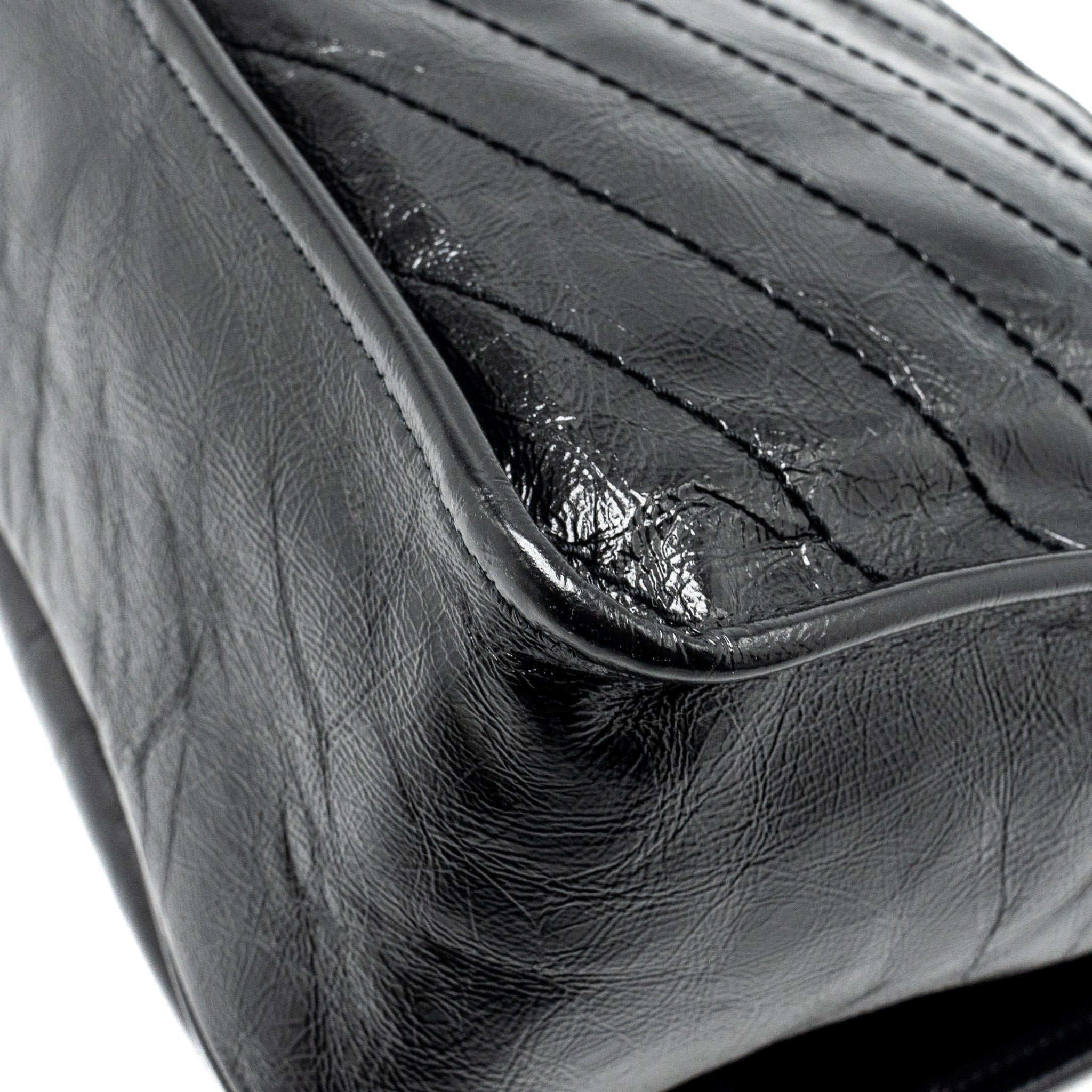 saint-laurent-ysl-medium-niki-calfskin-black-shw-1