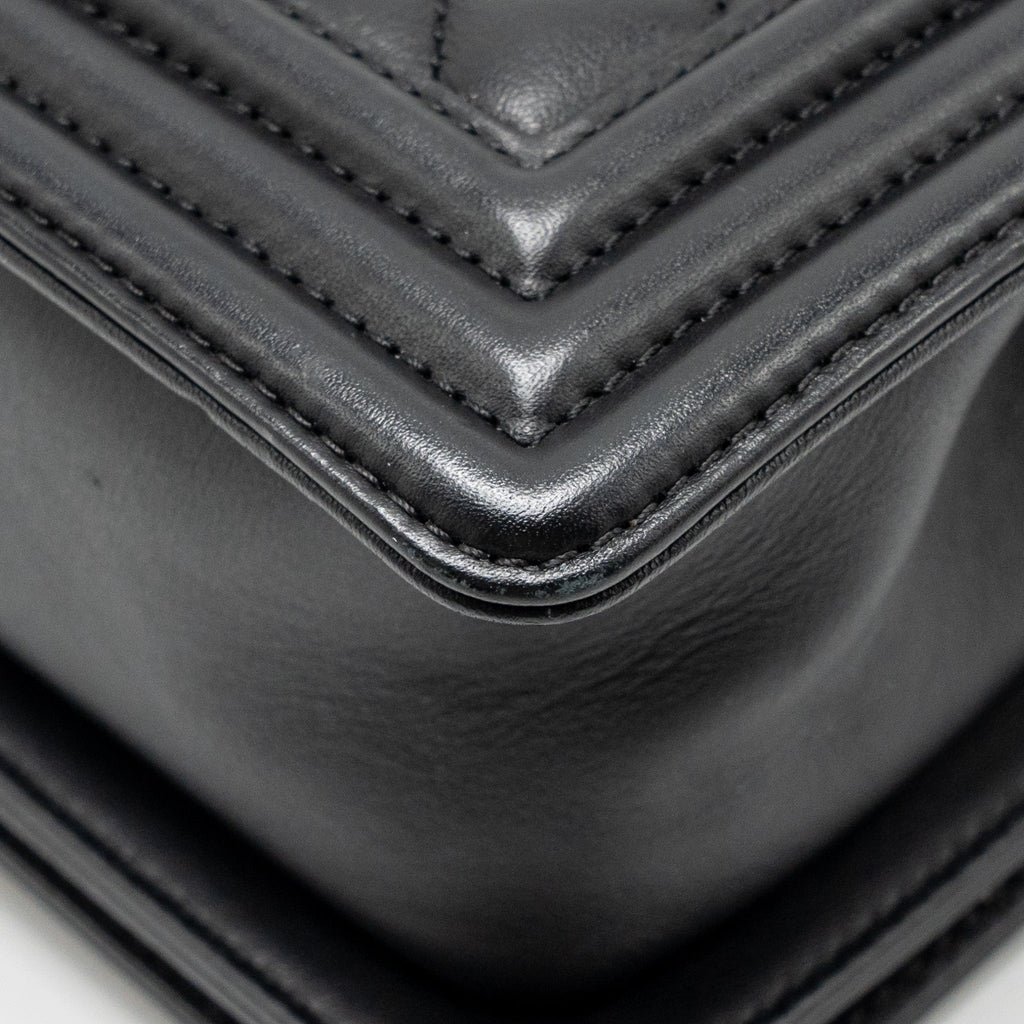 chanel-small-boy-bag-calfskin-black-shw
