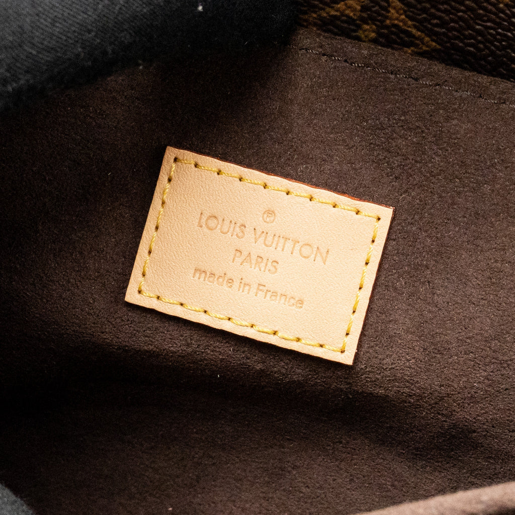 louis-vuitton-pochette-metis-monogram-canvas-ghw-36