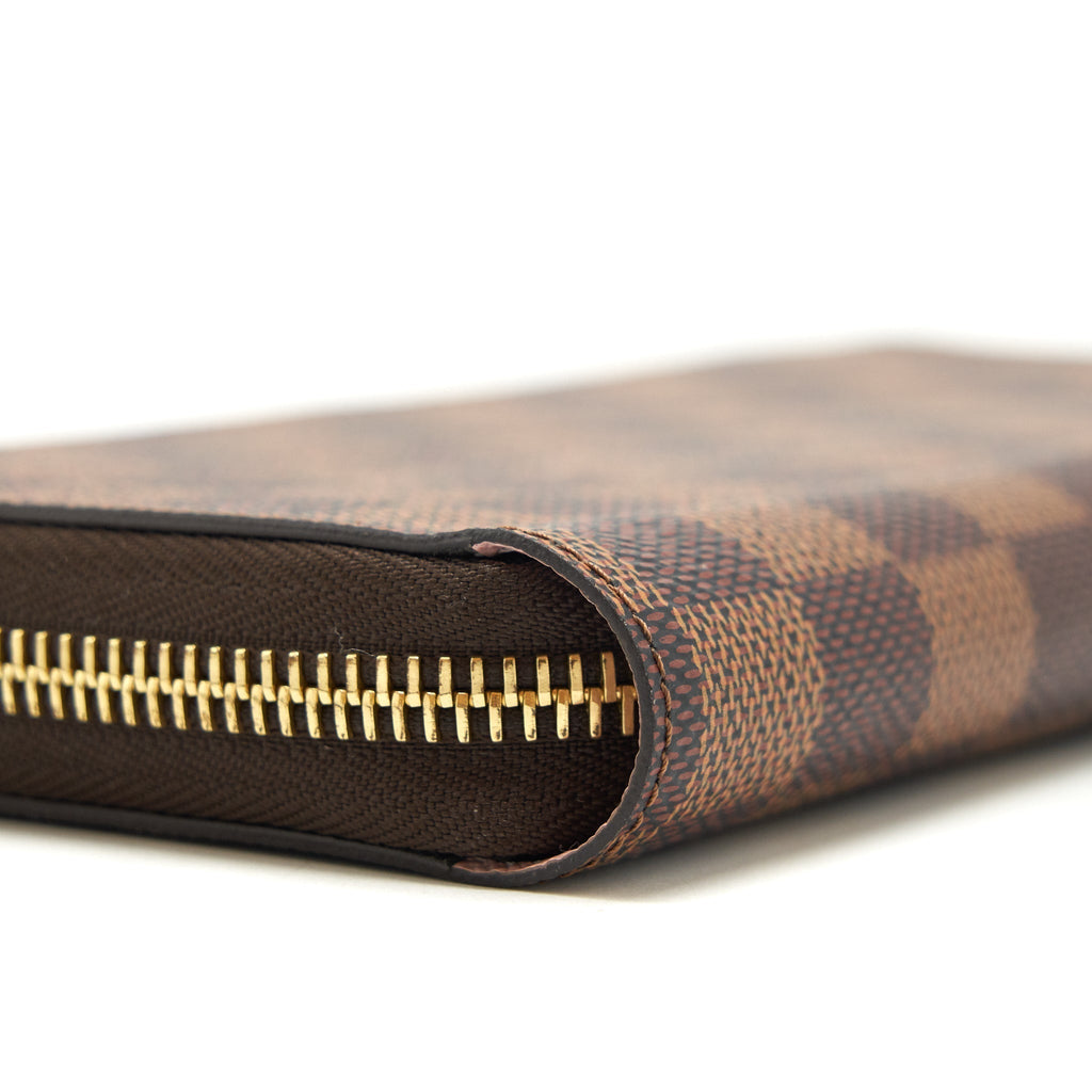 louis-vuitton-zippy-wallet-damier-ebene-canvas-rose-ballerine