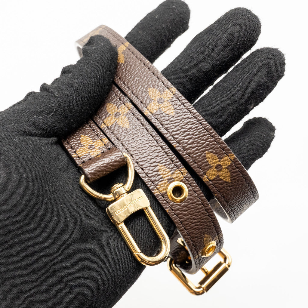 louis-vuitton-pochette-metis-monogram-canvas-ghw-36