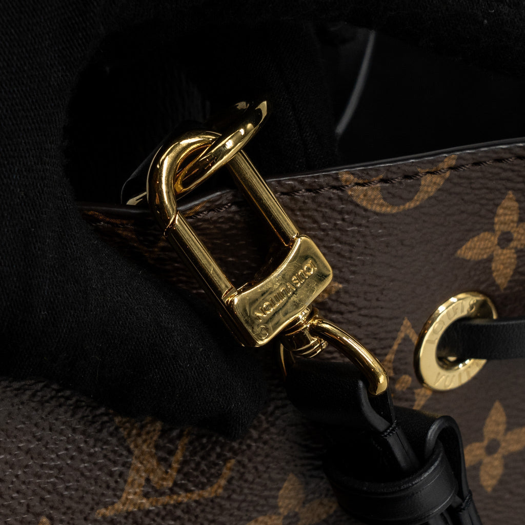 louis-vuitton-neonoe-monogram-canvas-black-ghw-1