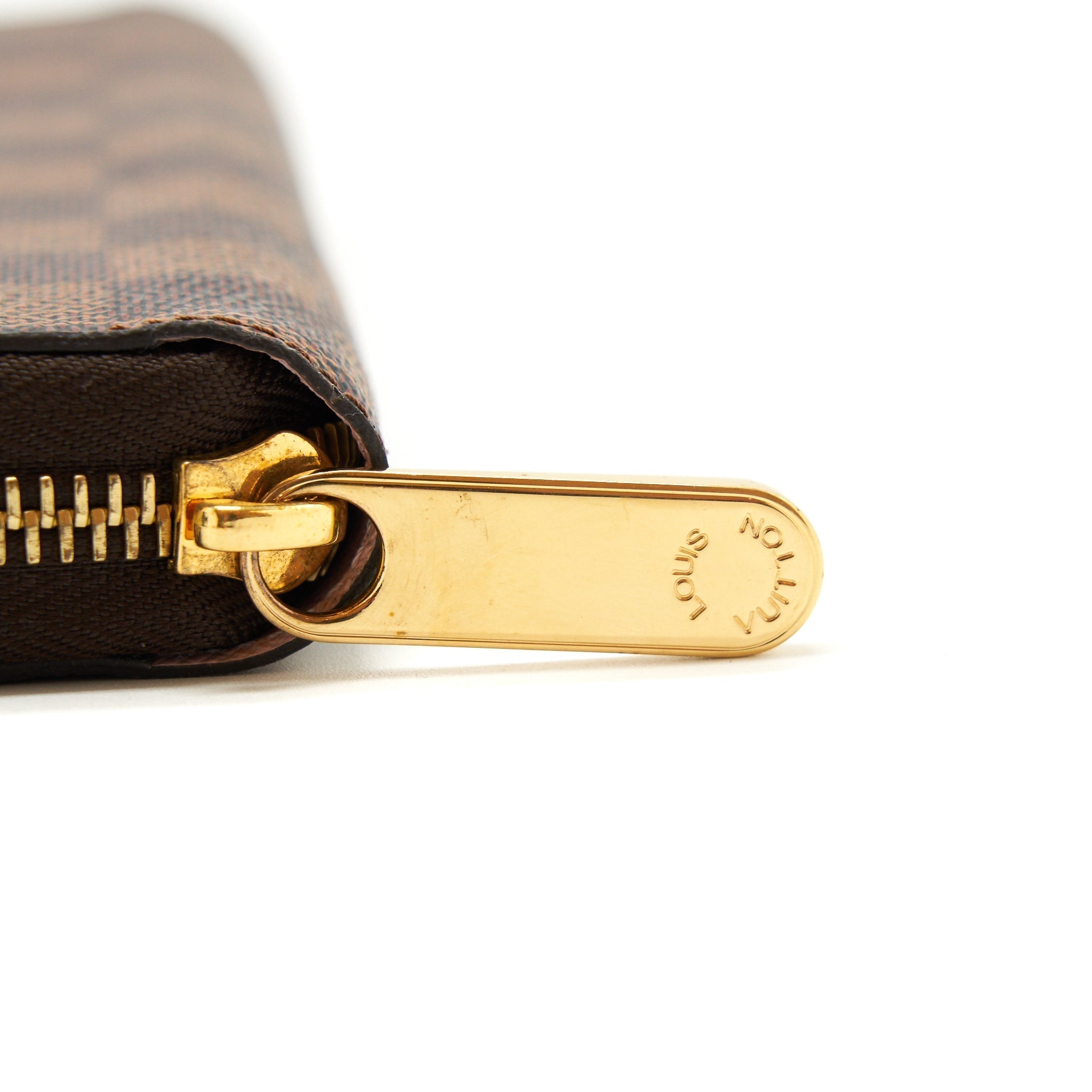 louis-vuitton-zippy-wallet-damier-ebene-canvas-rose-ballerine