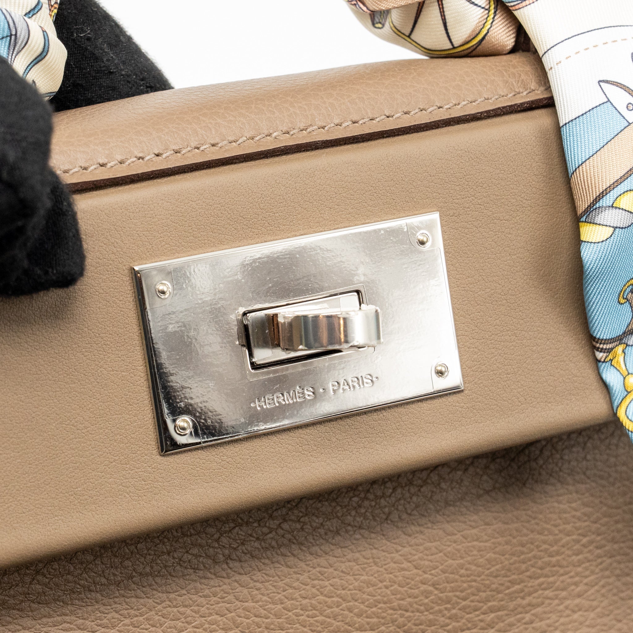 hermes-mini-24-24-2424-21-bag-evercolor-etoupe-shw-stamp-b