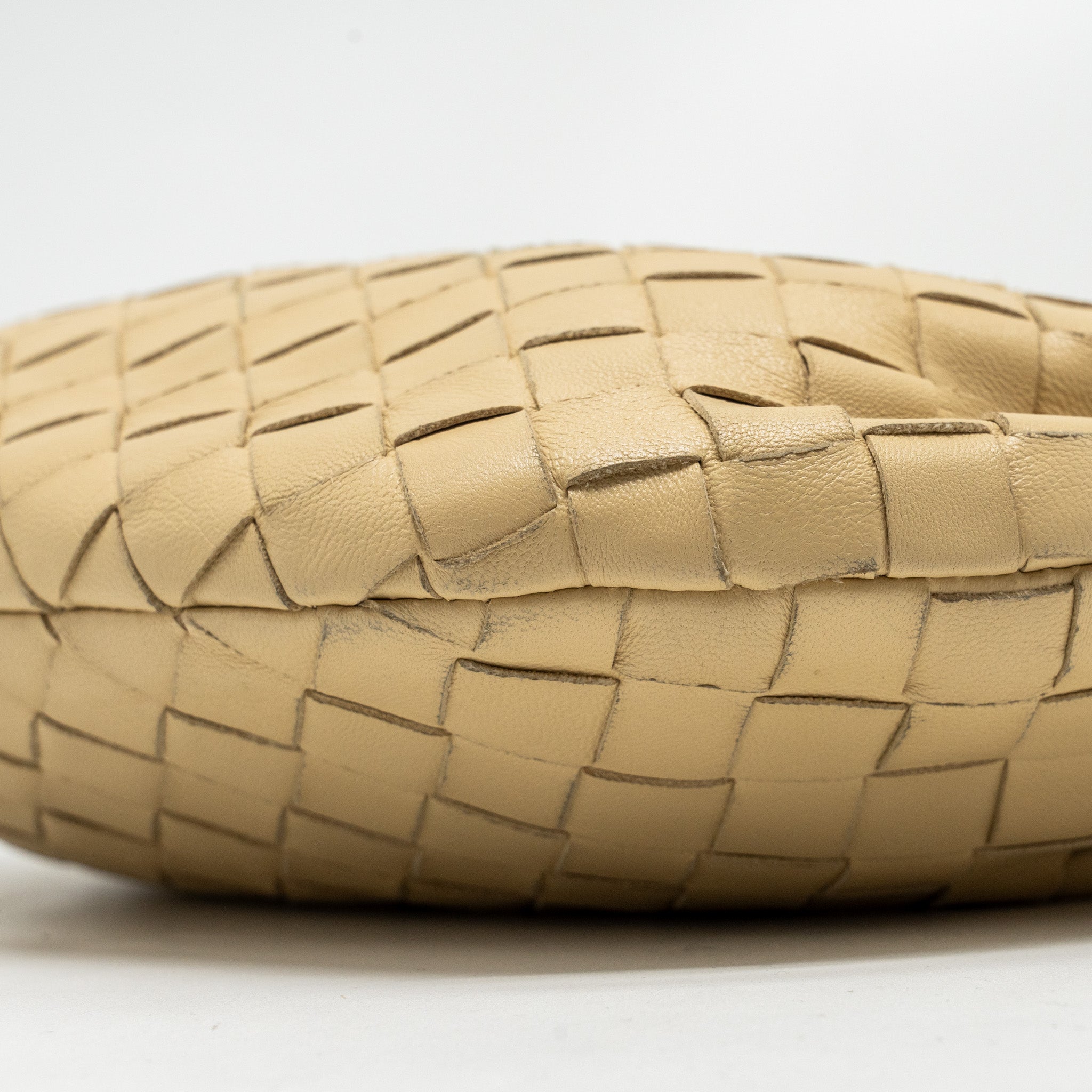 bottega-veneta-mini-jodie-lambskin-beige-ghw-1