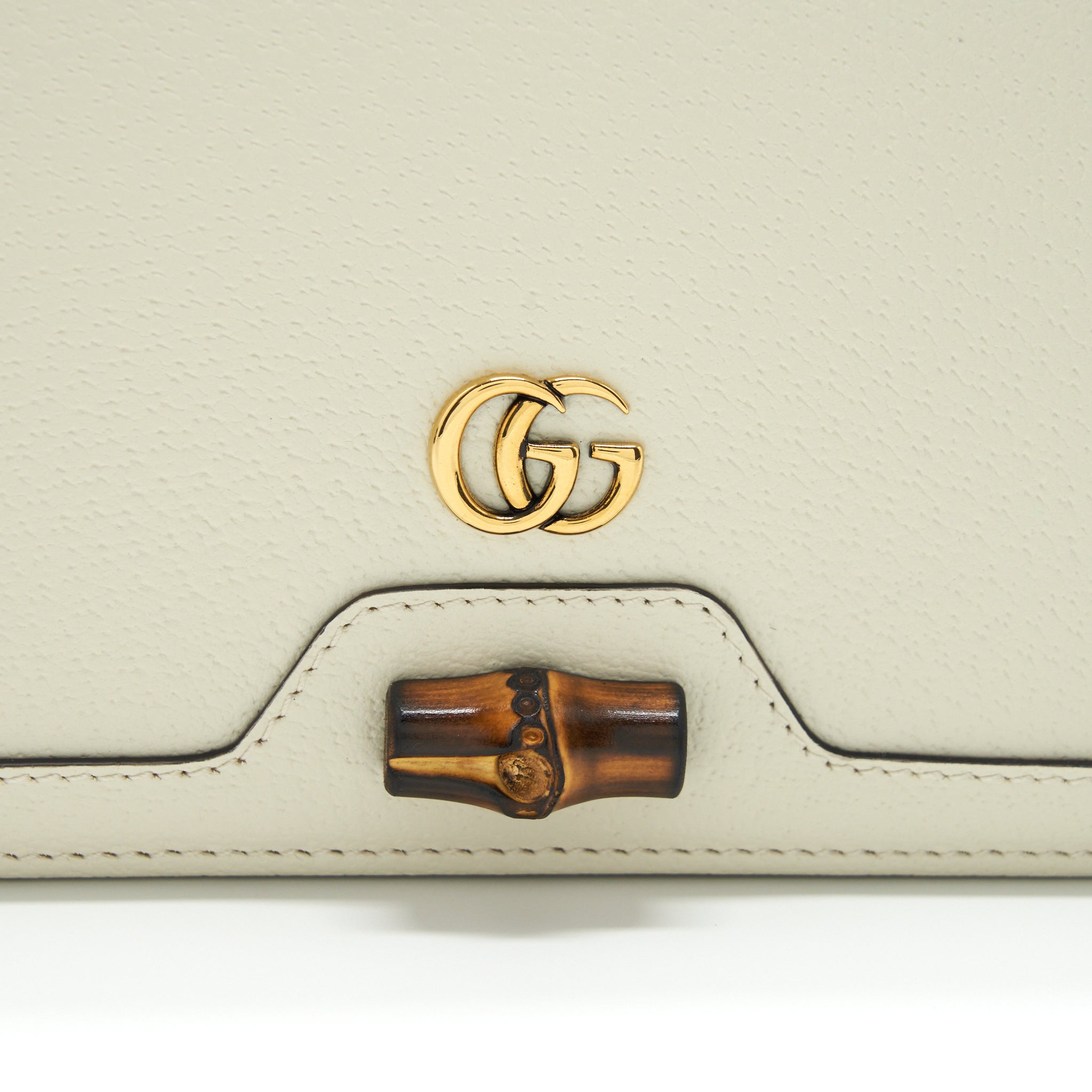 gucci-diana-mini-bag-with-bamboo-white-ghw