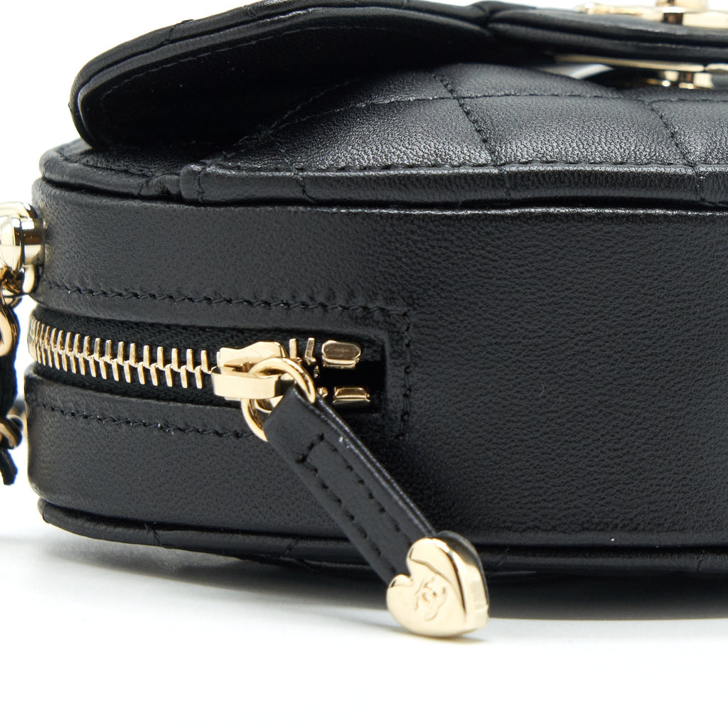 chanel-22s-small-heart-bag-lambskin-black-lghw-4