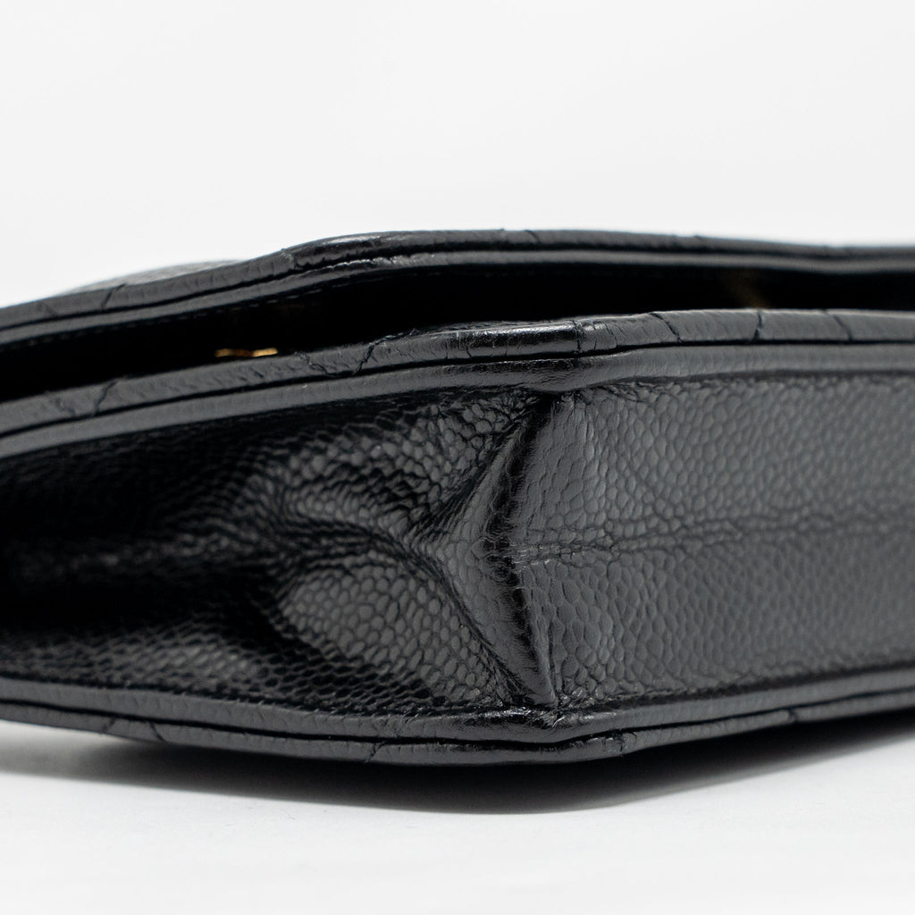 chanel-classic-wallet-on-chain-caviar-black-ghwmicrochip-4