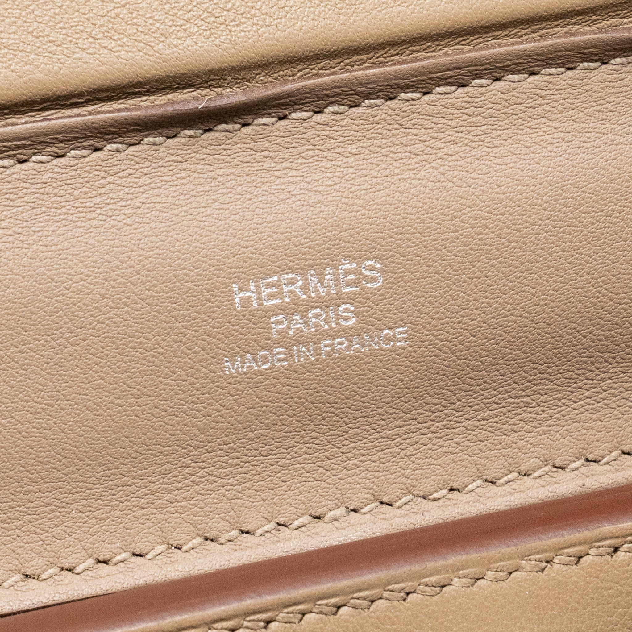 hermes-mini-24-24-2424-21-bag-evercolor-etoupe-shw-stamp-b