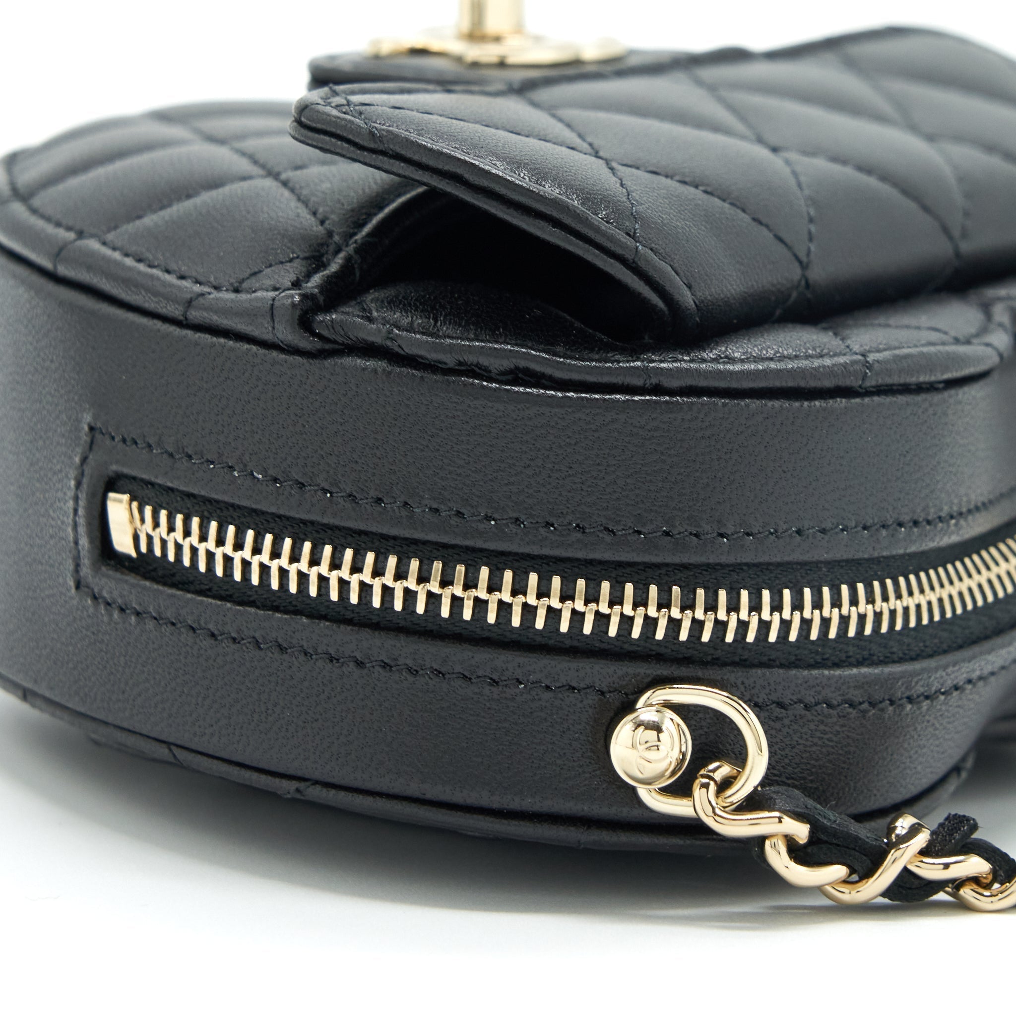 chanel-22s-small-heart-bag-lambskin-black-lghw-4
