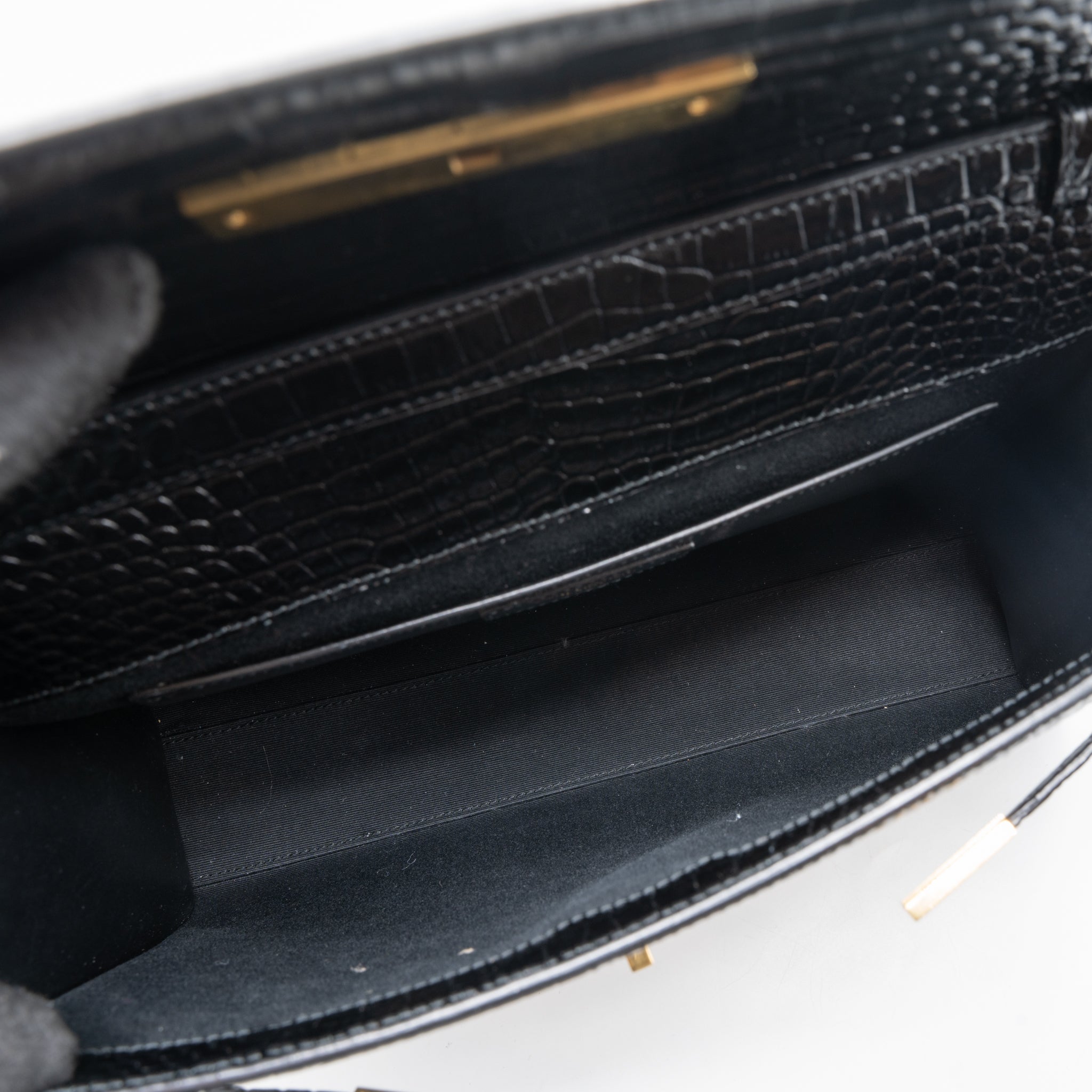saint-laurent-manhattan-shoulder-bag-crocodile-embossed-black-ghw