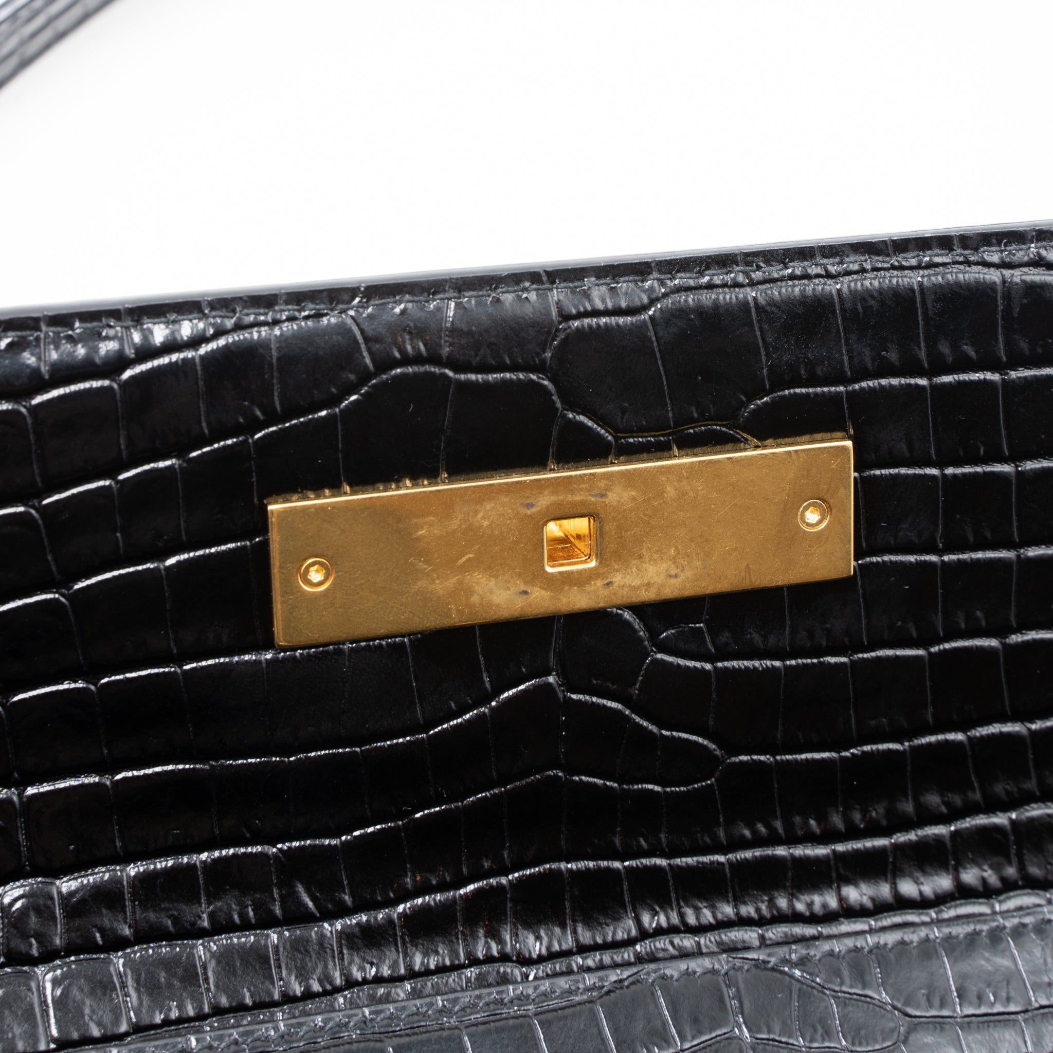 saint-laurent-manhattan-shoulder-bag-crocodile-embossed-black-ghw